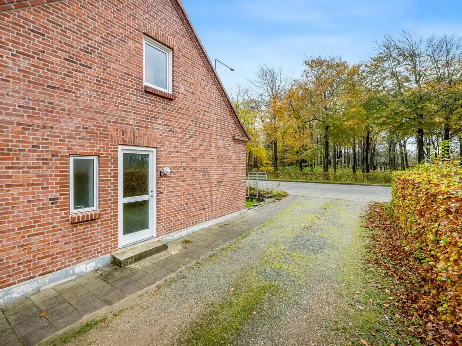 "Kamp" - 1km to the fjord-Outside