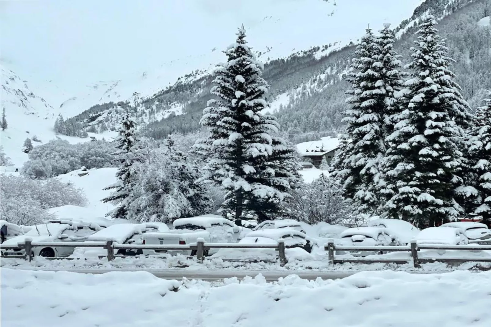 Chalet Val Rogoney-Area within 20km in winter