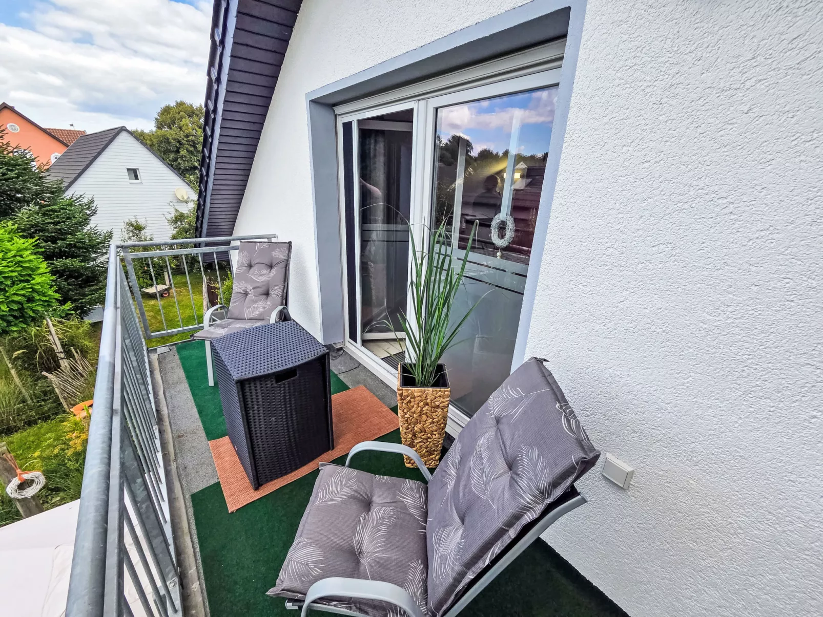 Lindenstraße-Outside