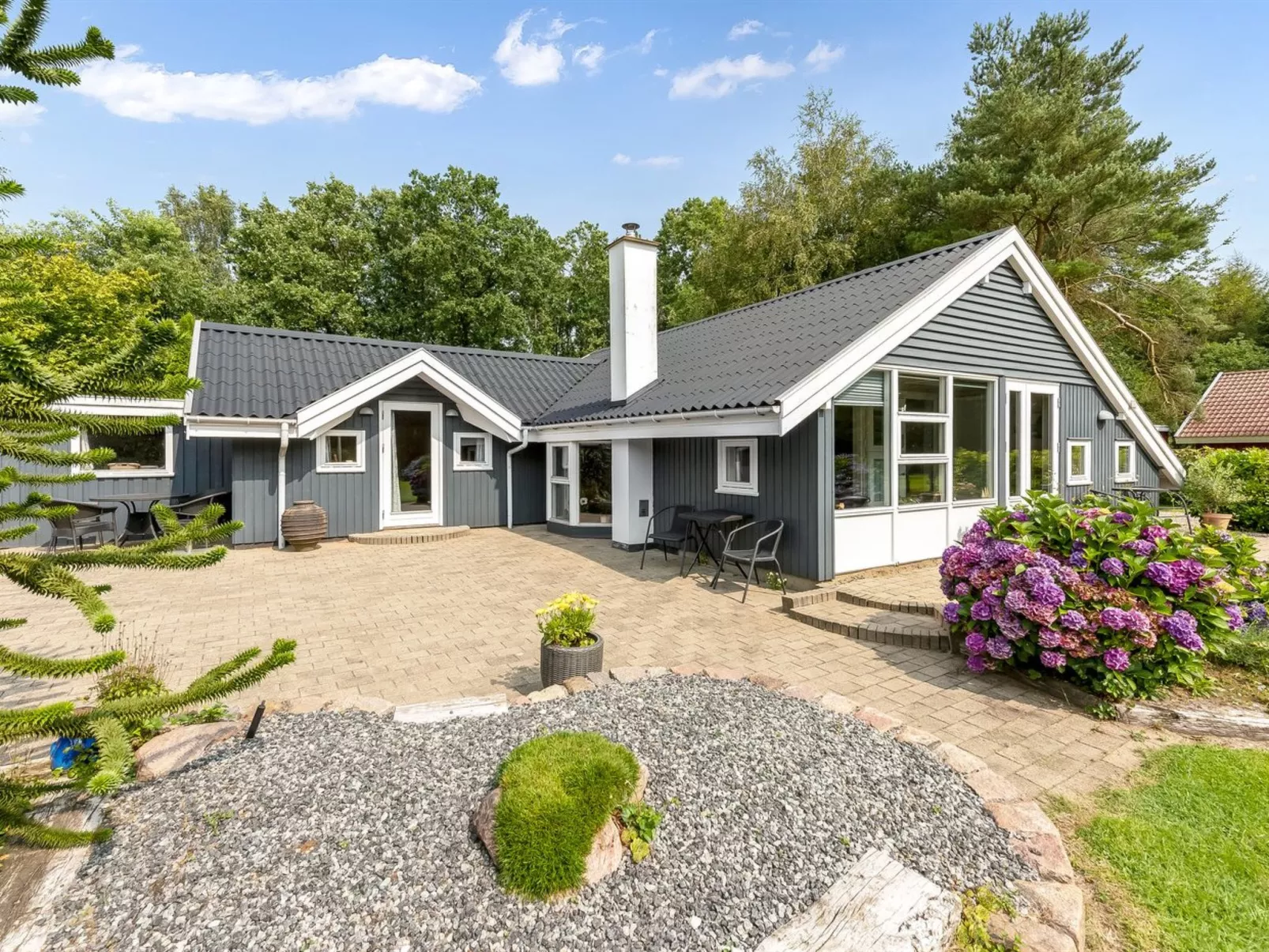 "Lenya" - 33km from the sea-Draußen