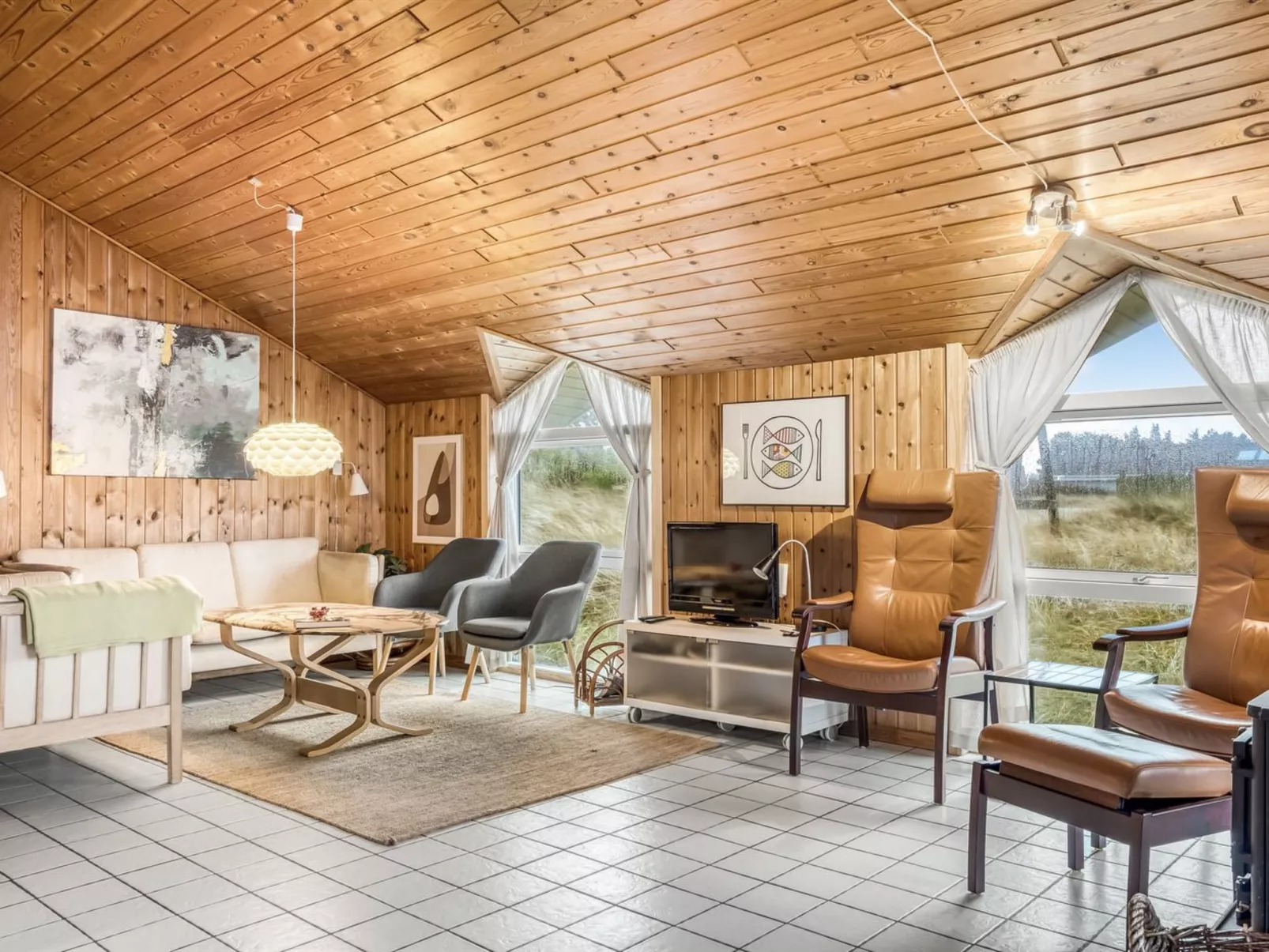 "Annemone" - 600m from the sea-Inside