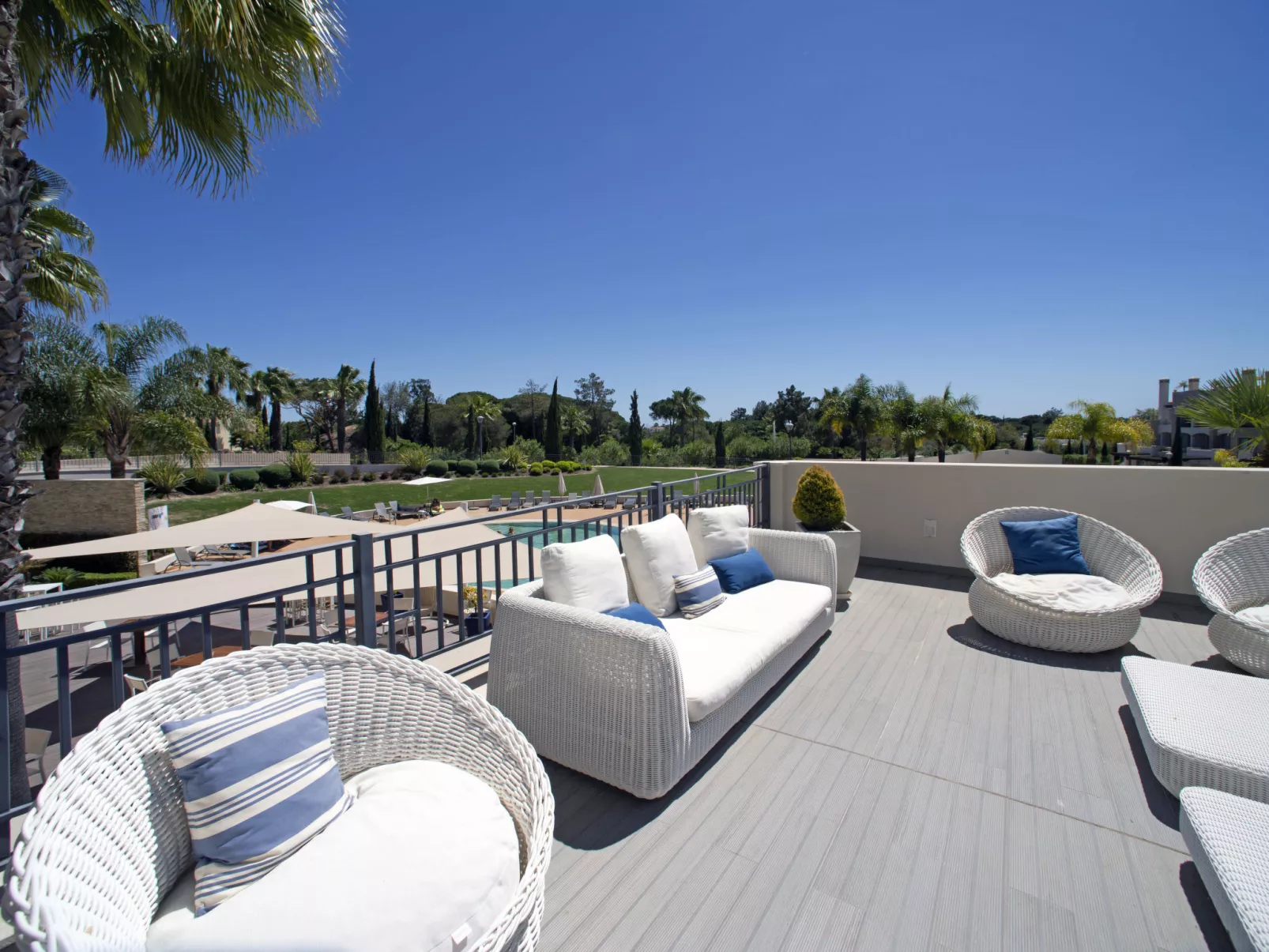 Pine Hills Coral-Outside