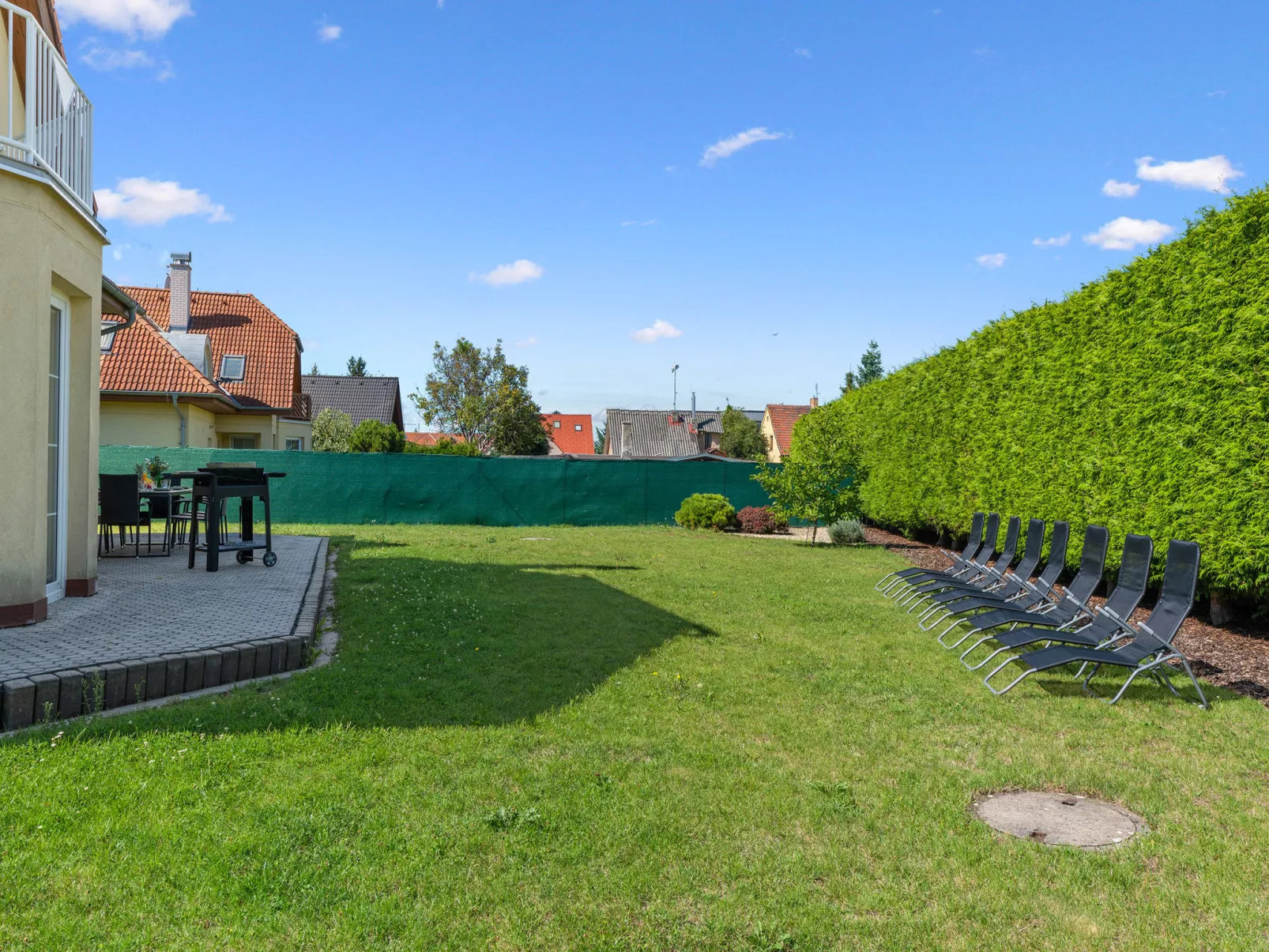 Garden & Terrace Villa-Draußen