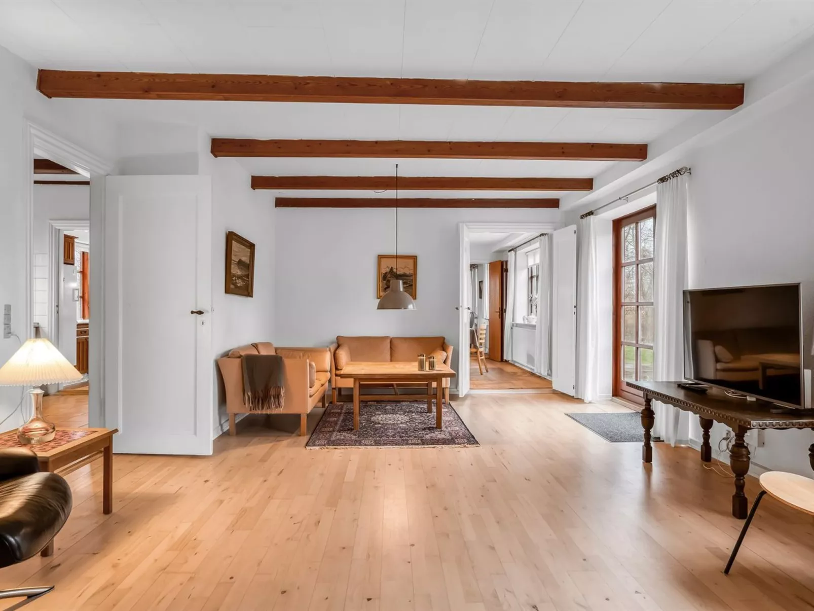 "Eva" - 9km to the fjord-Dedans