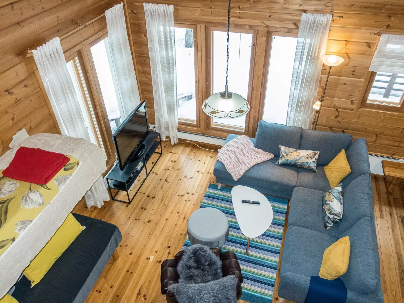 Kevätruska b-Dedans