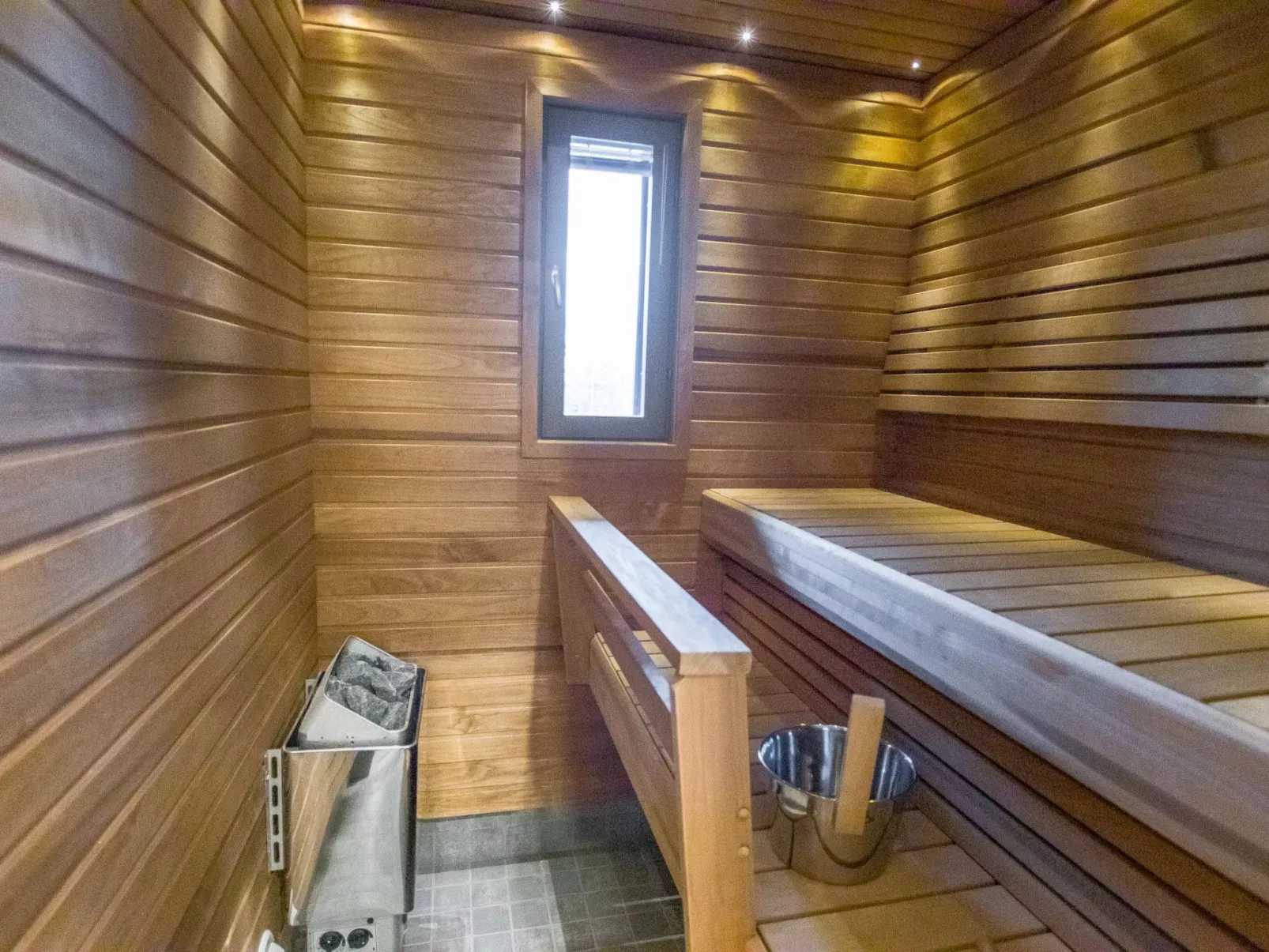 Ylälänsi 3 as 9-Inside