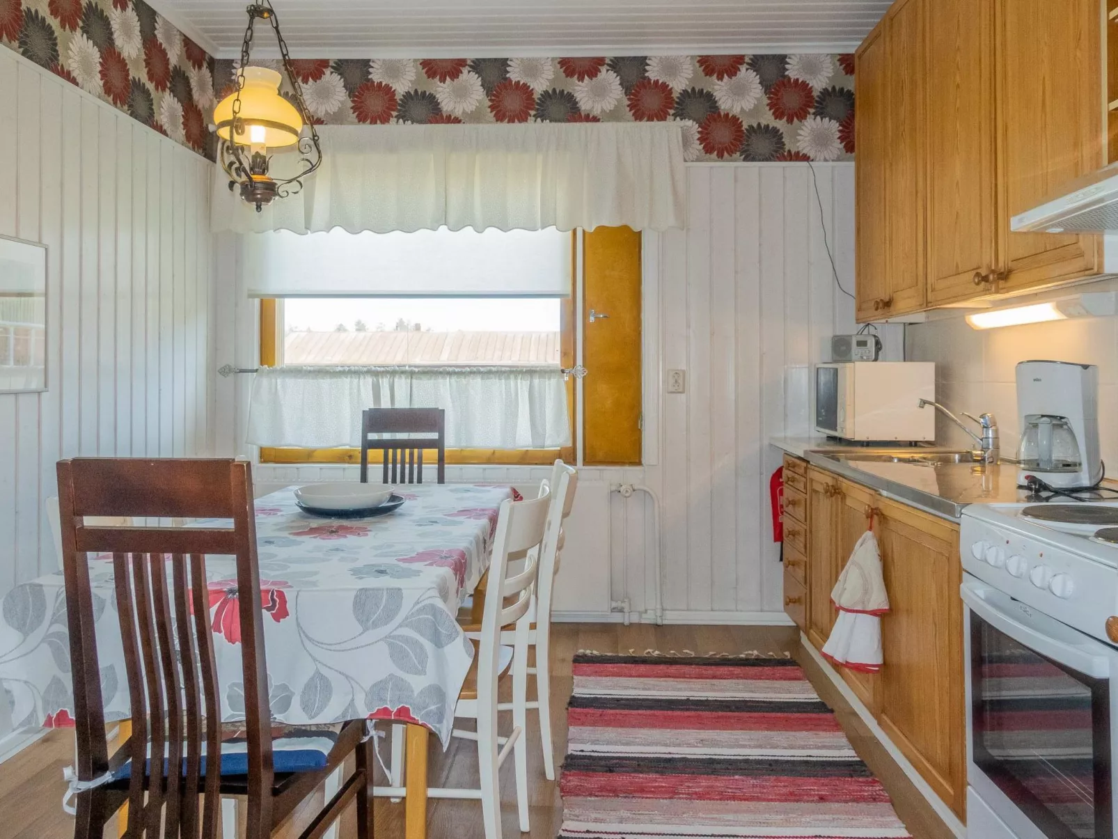 Juotas village-Drinnen