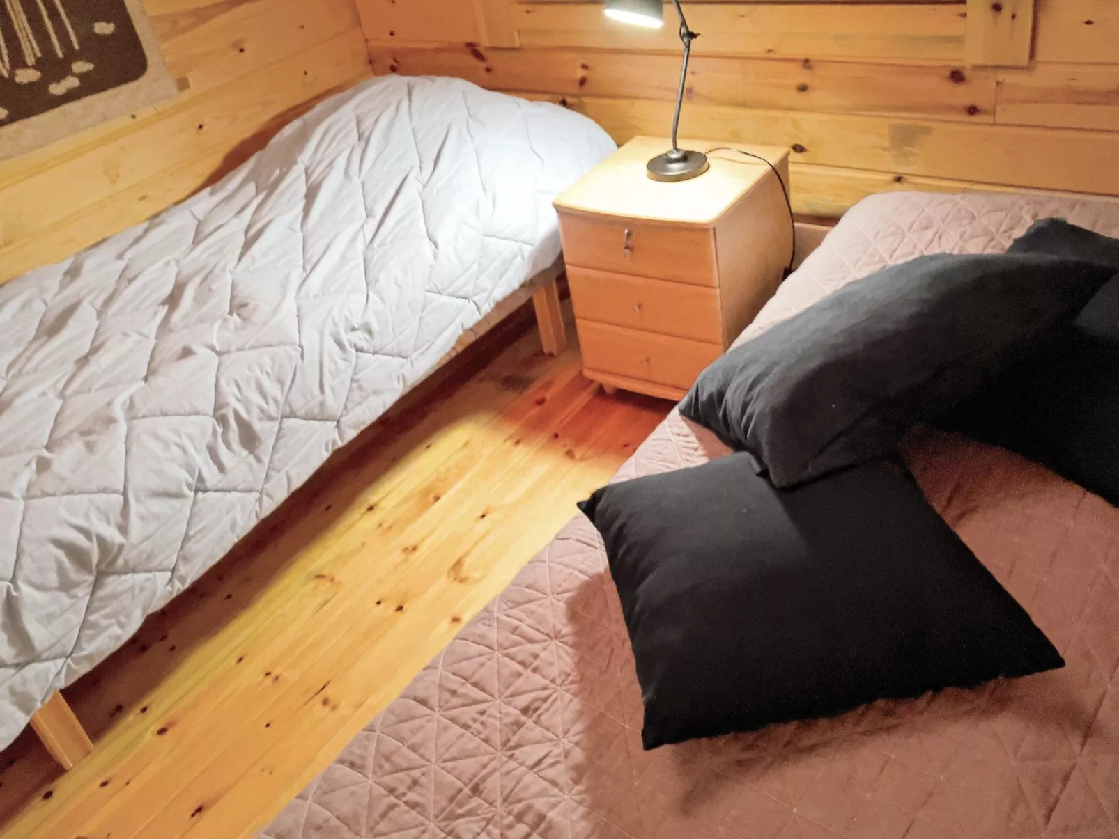 Tunturitupa kuolpuna-Inside