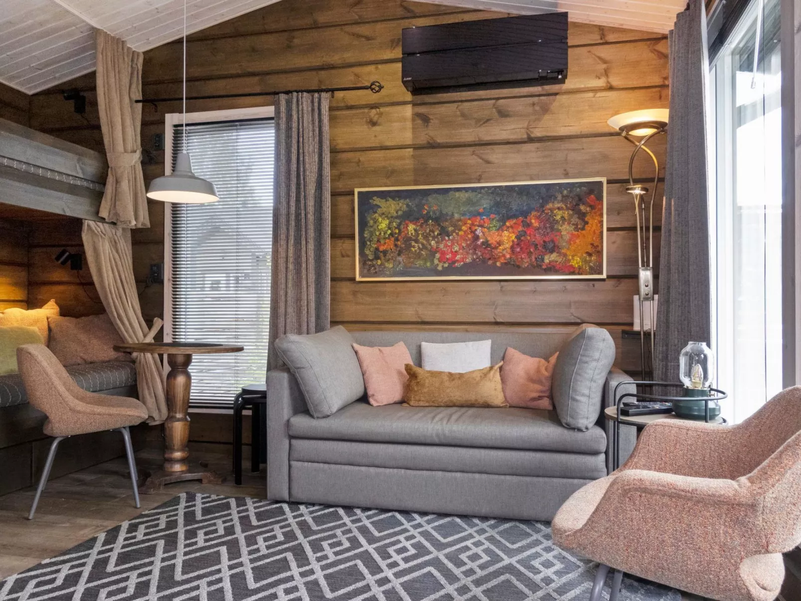 Lystikämän elämys-Inside