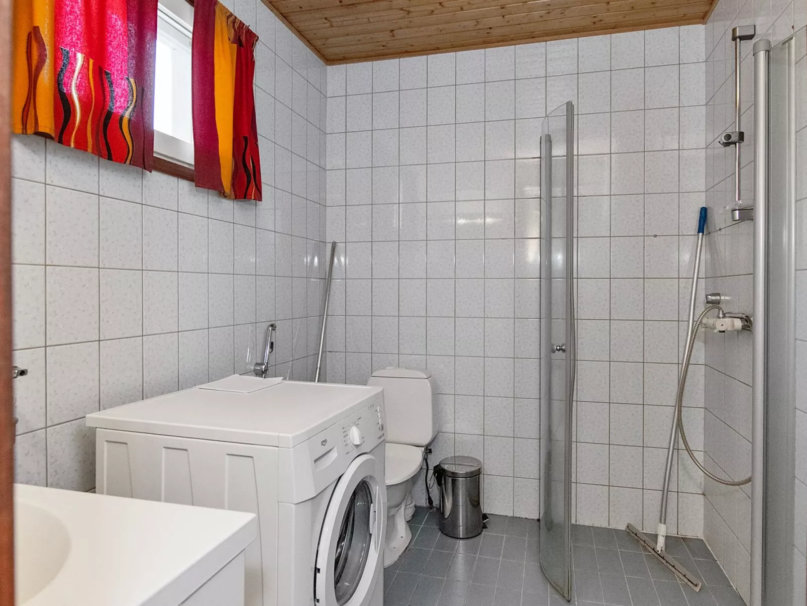 Hirvasaho b 1-Drinnen