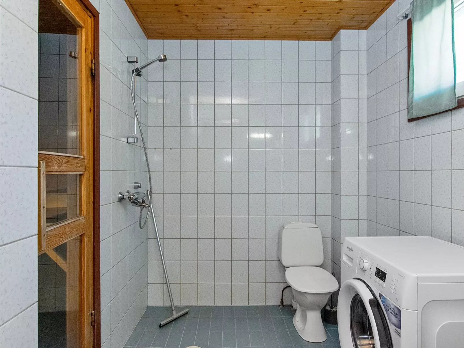 Hirvasaho a1-Drinnen