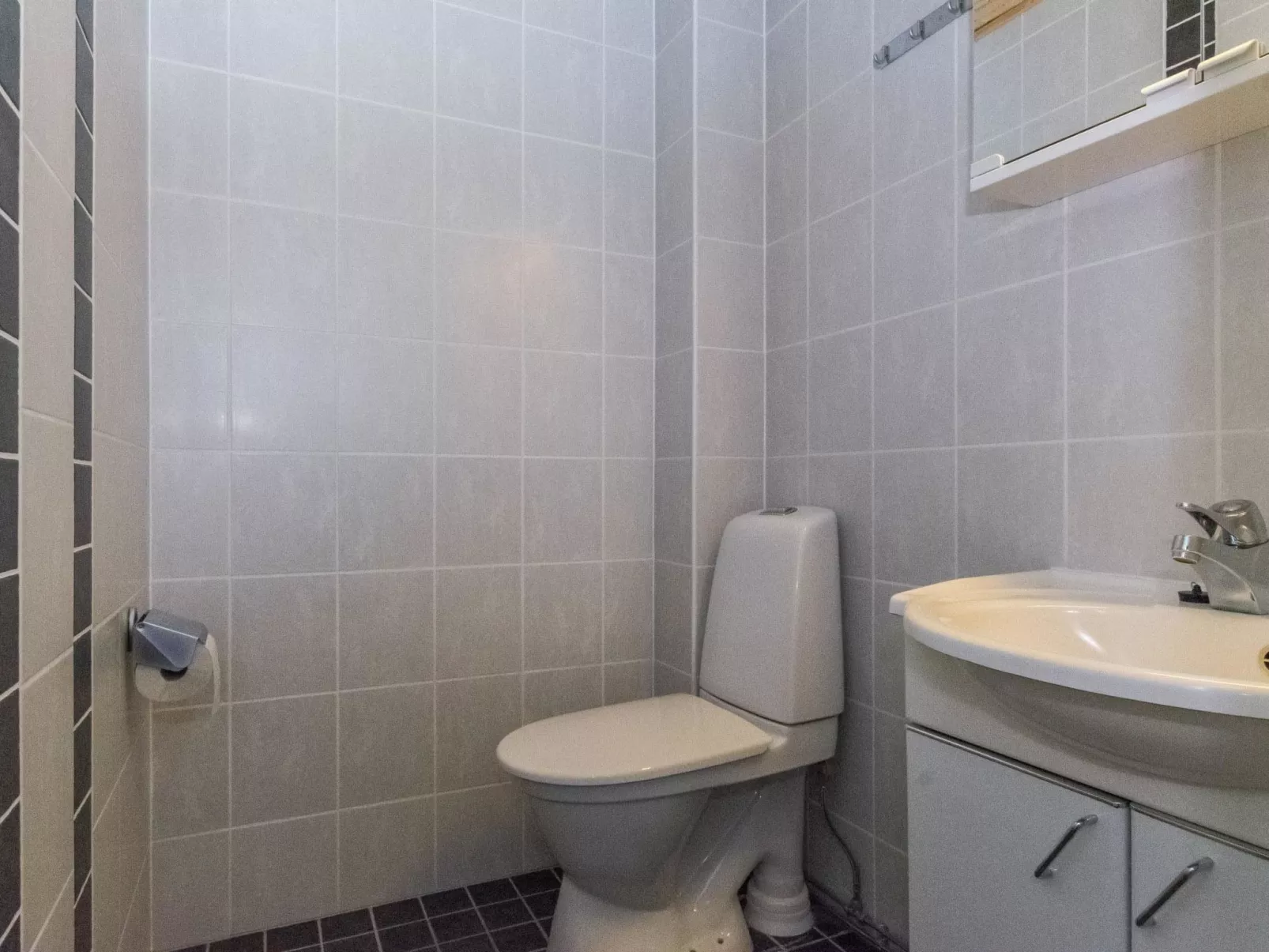 Saariseläntie 8 b 7-Dedans