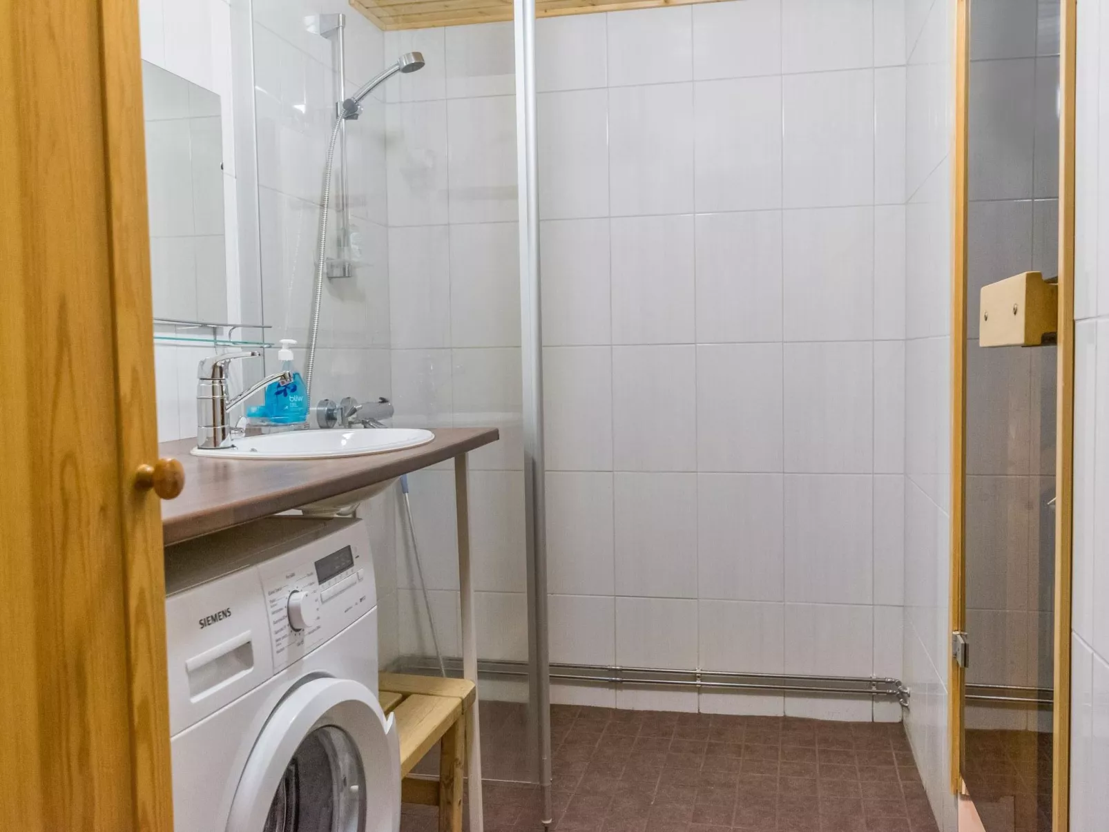 Teerenpesue g 60-Dedans