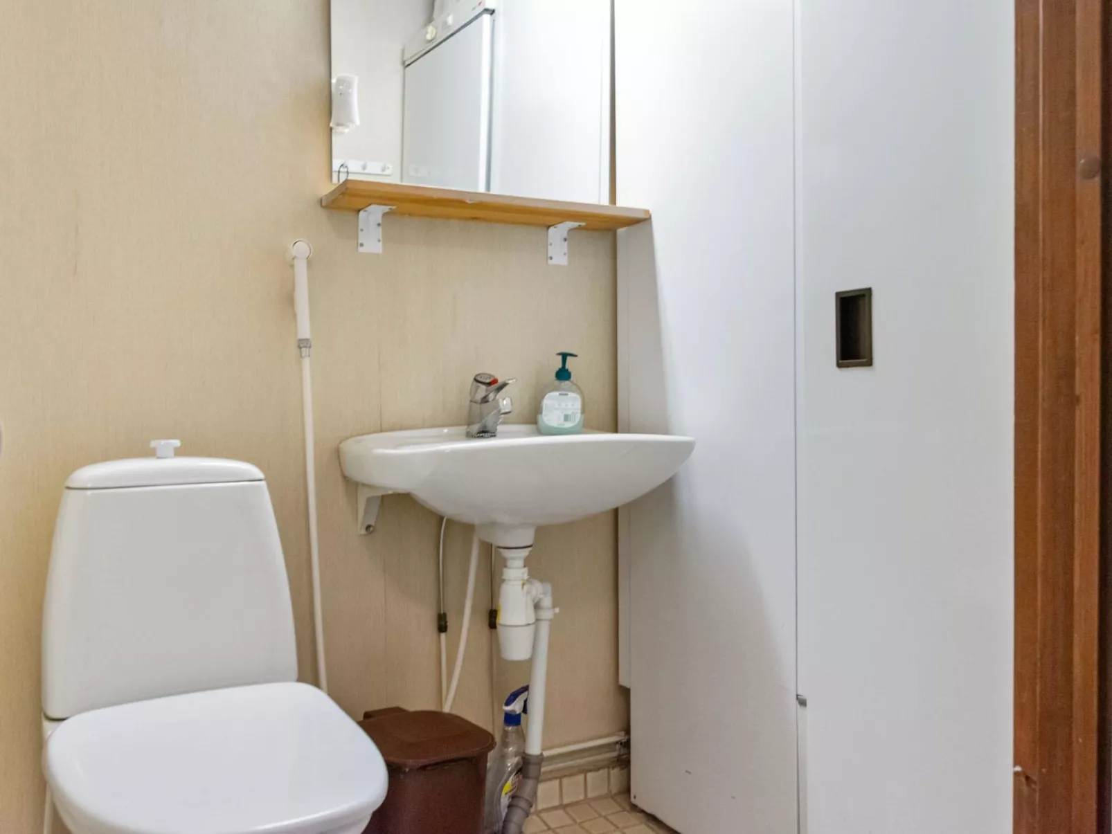 Saarihely b 13-Inside