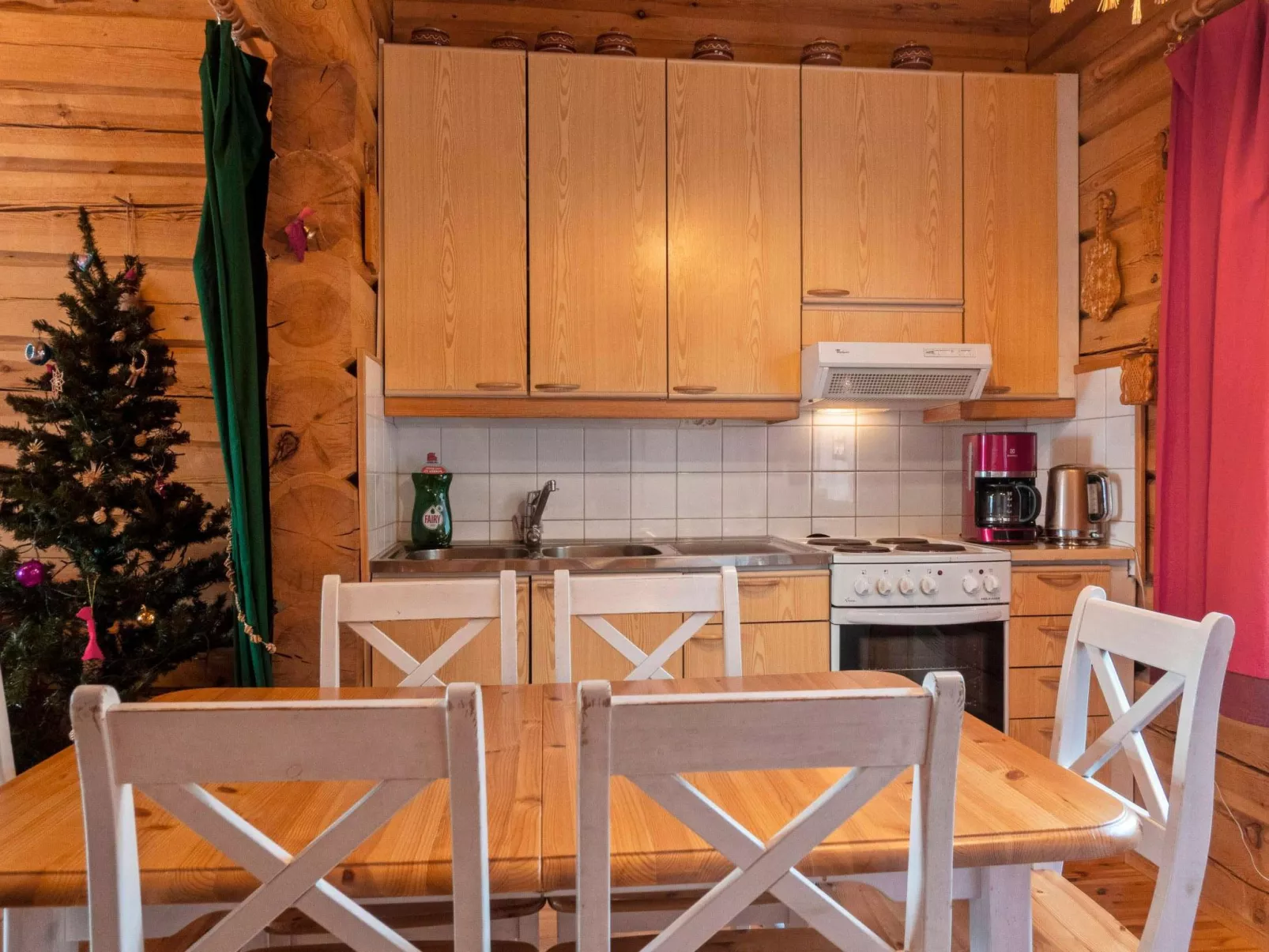 Joulupukin mökki-Dedans