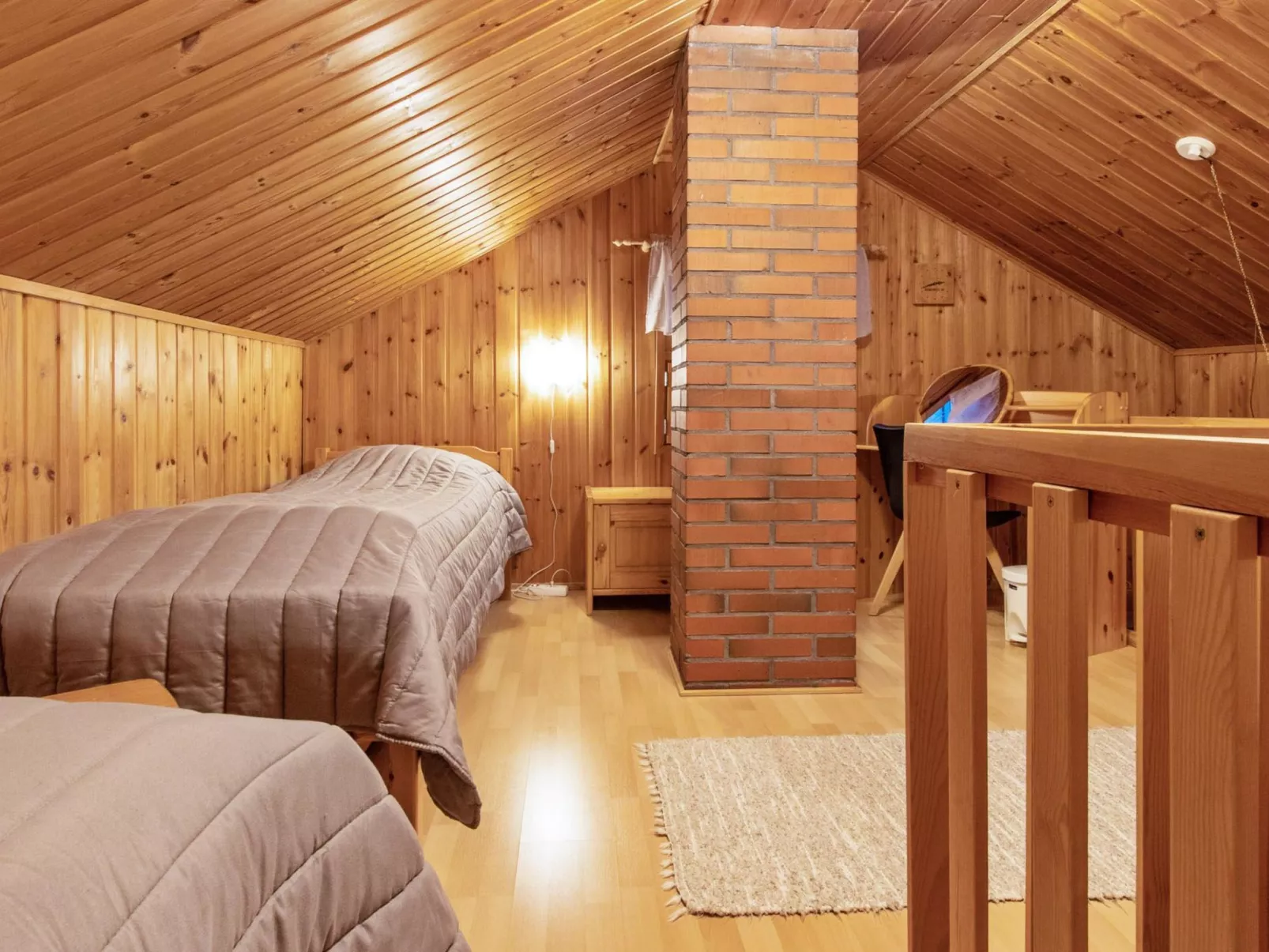 Ylläskarpalo 1 päätyhuoneisto-Drinnen