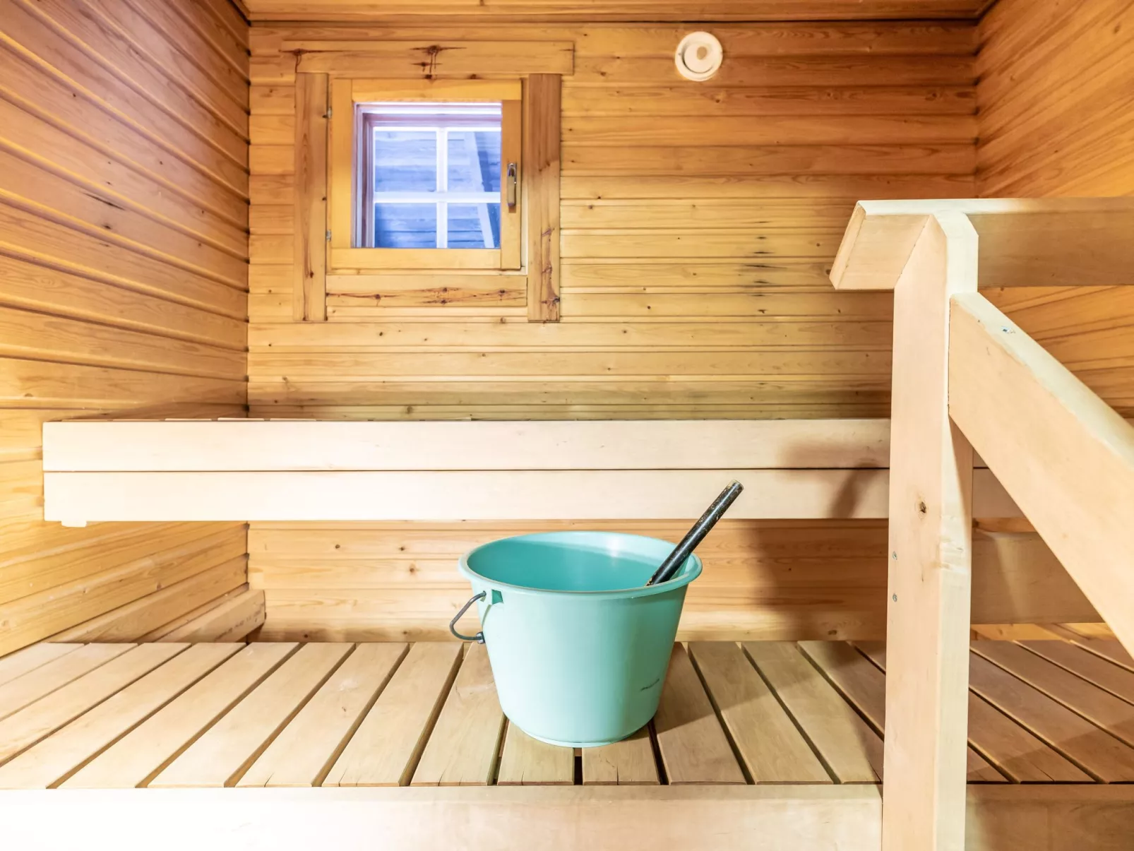 Lomaylläs h105 / pistopolku 2a-Inside