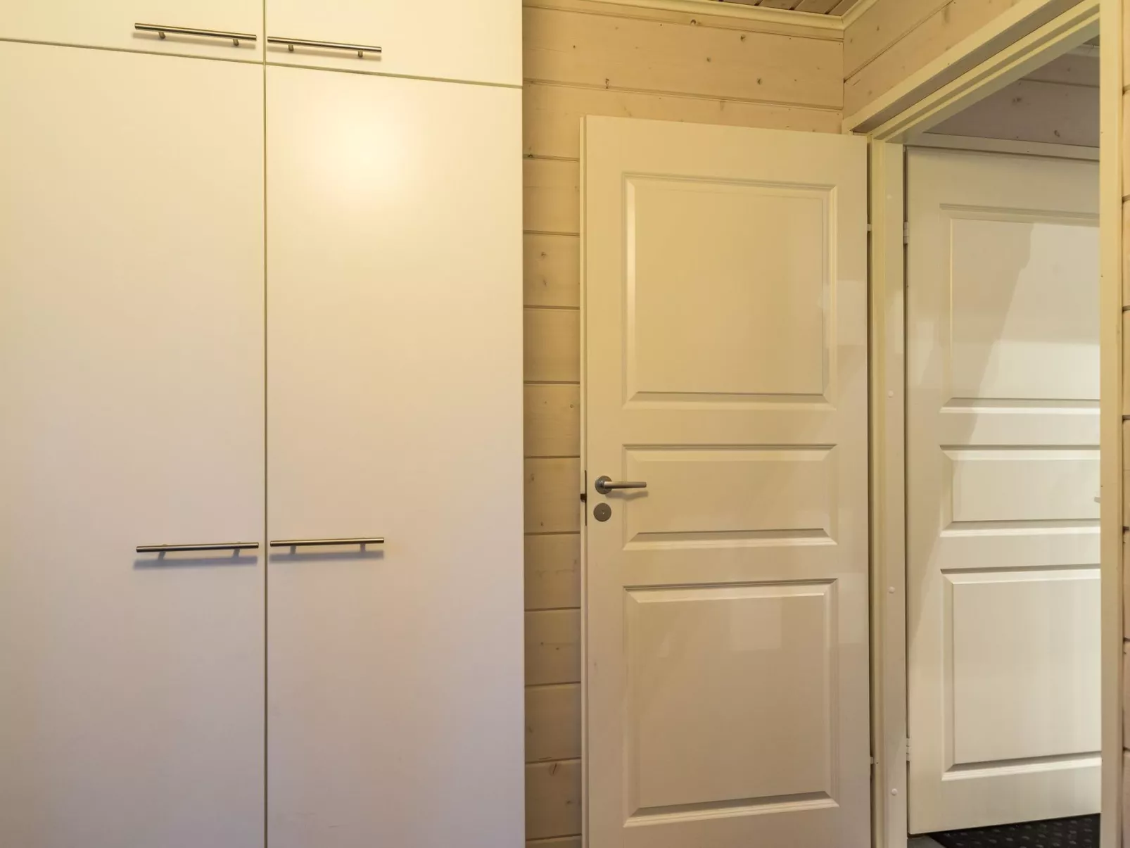 Levin ahmahovi 1a-Drinnen