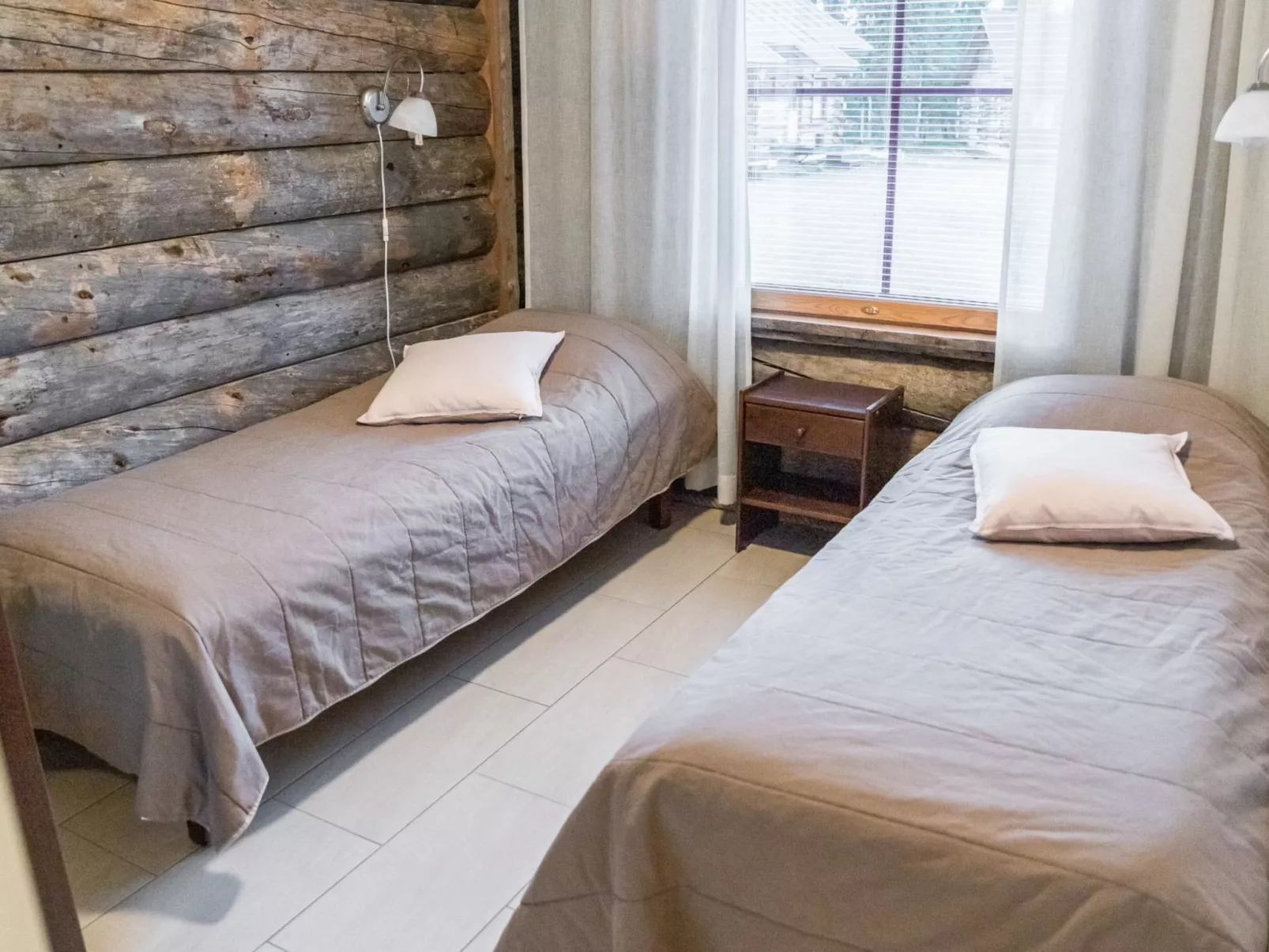 Sapara v, p61-Dedans