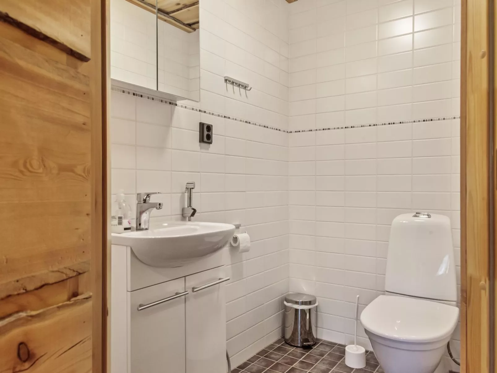 Luostakka iso-Inside