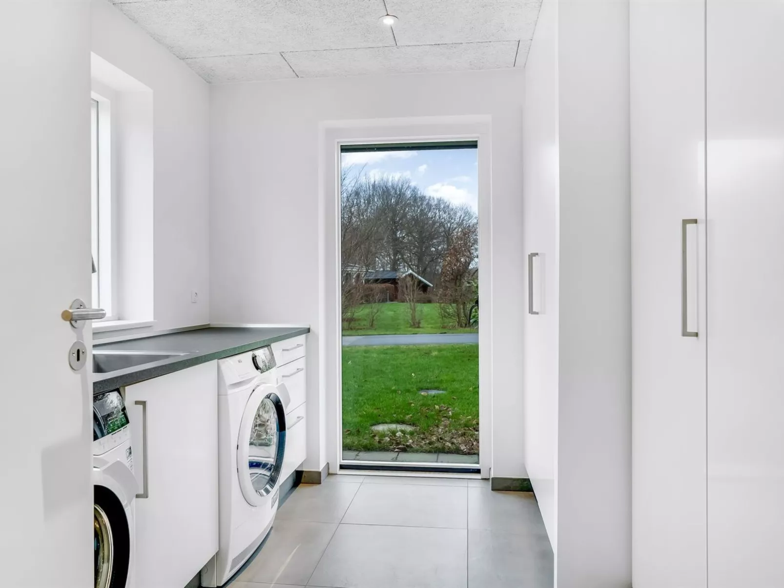 "Erlinda" - 300m from the sea-Dedans