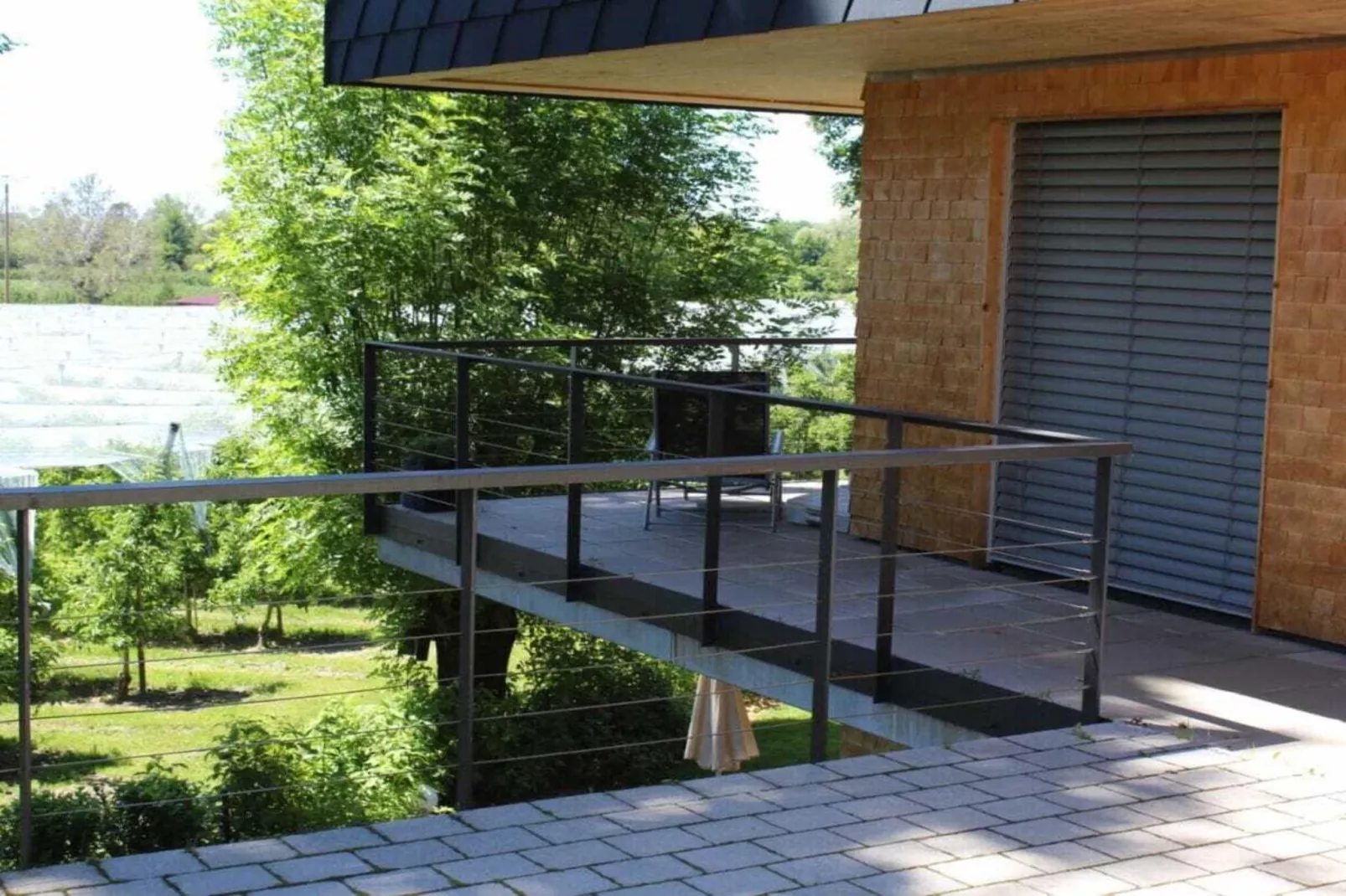 310062-Terrasse / balcon