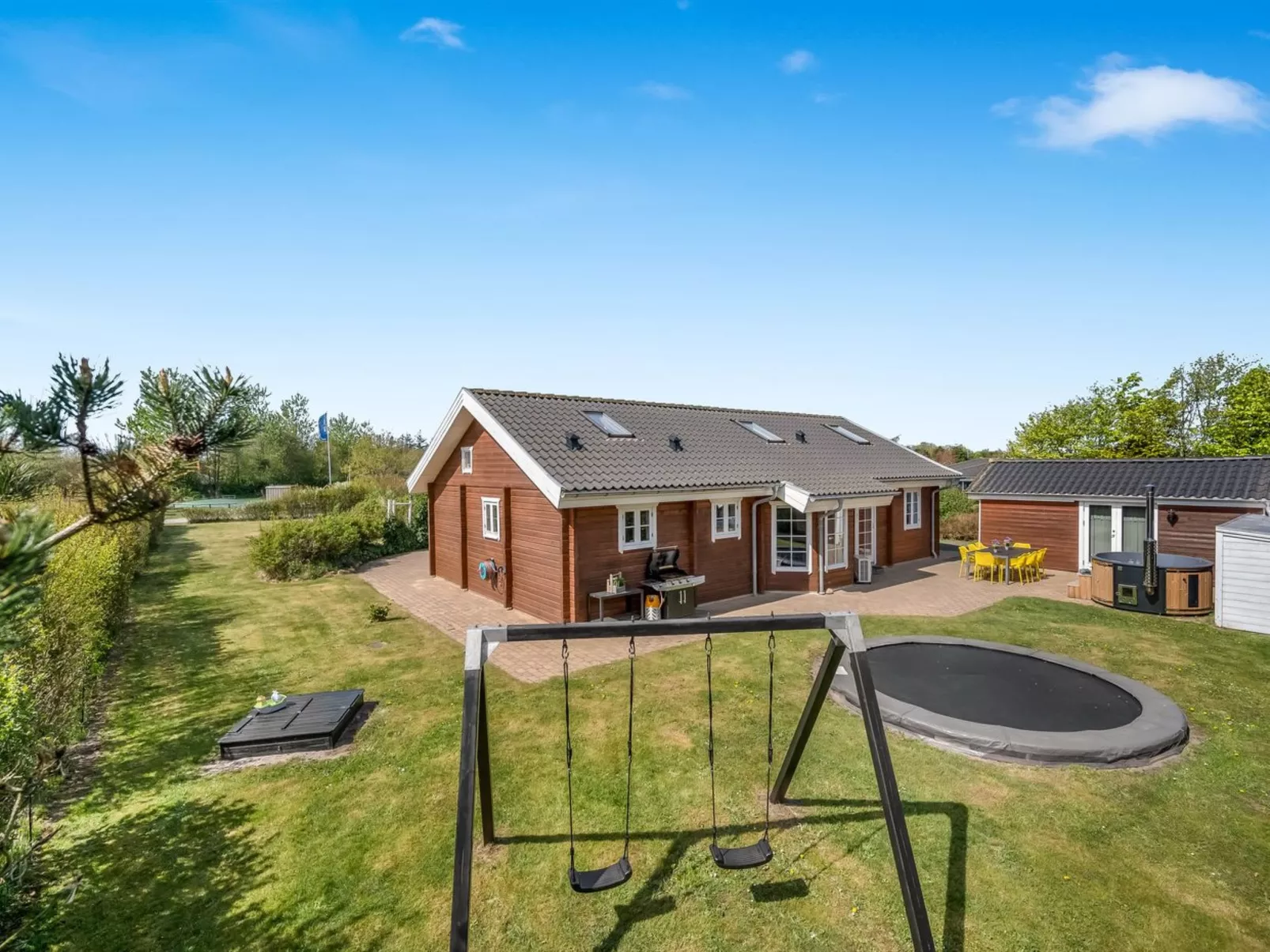 "Gunwald" - 1km to the fjord-Draußen