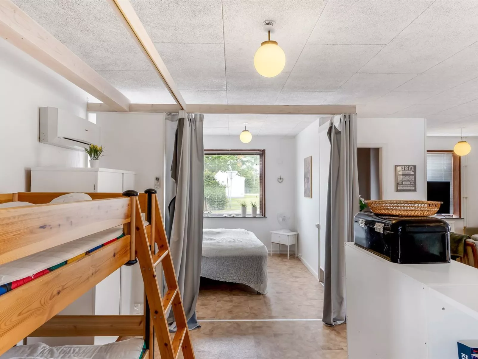 "Jantje" - 200m from the sea-Inside