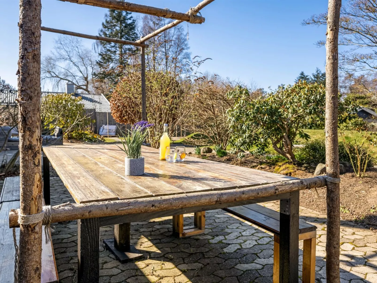 "Hughe" - 1.3km from the sea-Dehors