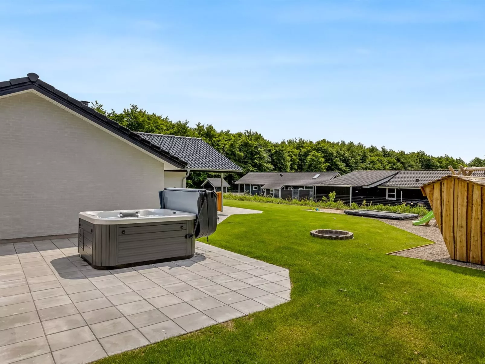 "Alvira" - 30km from the sea-Inside