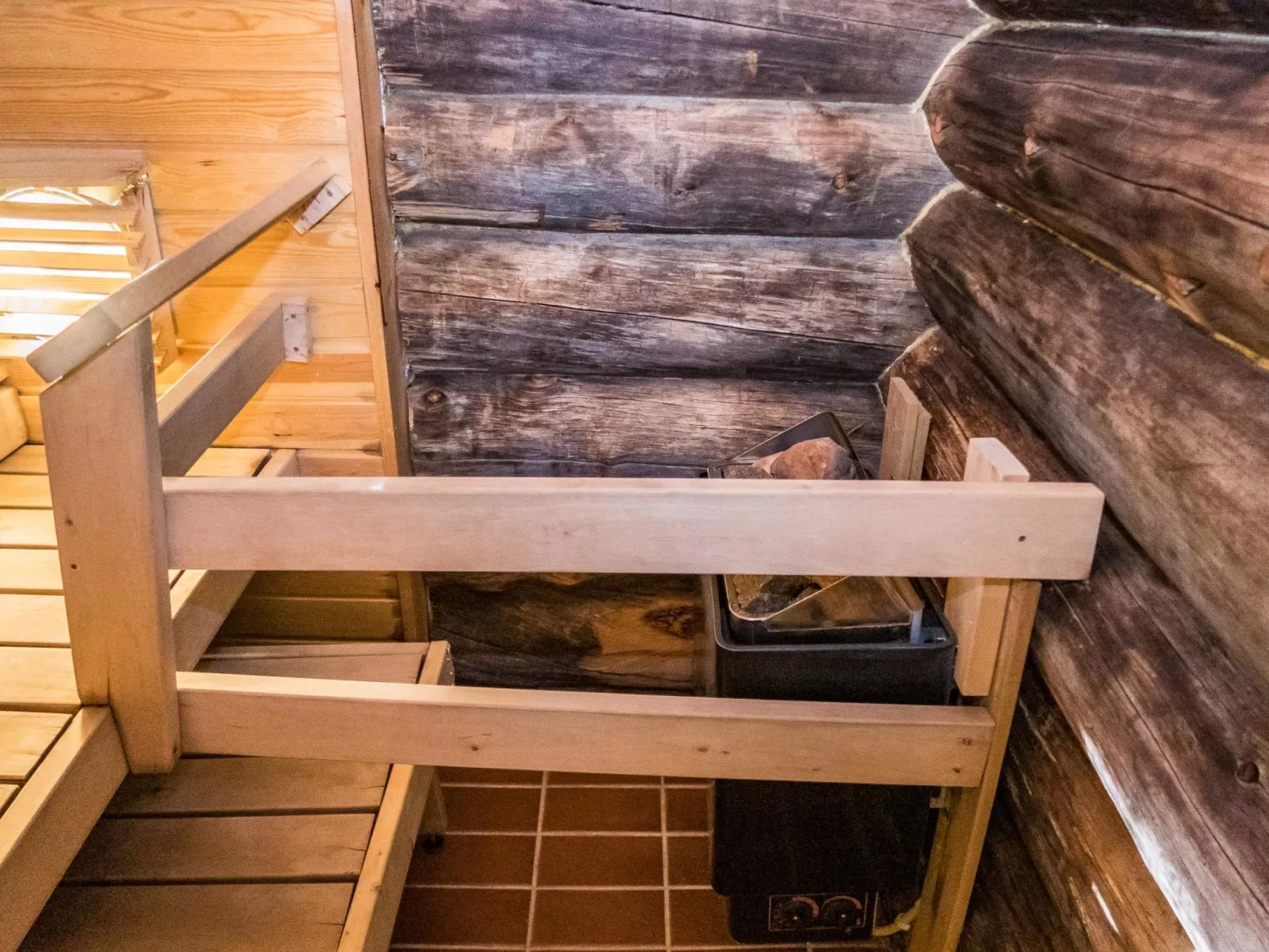 Retkietappi honkapirtti-Inside