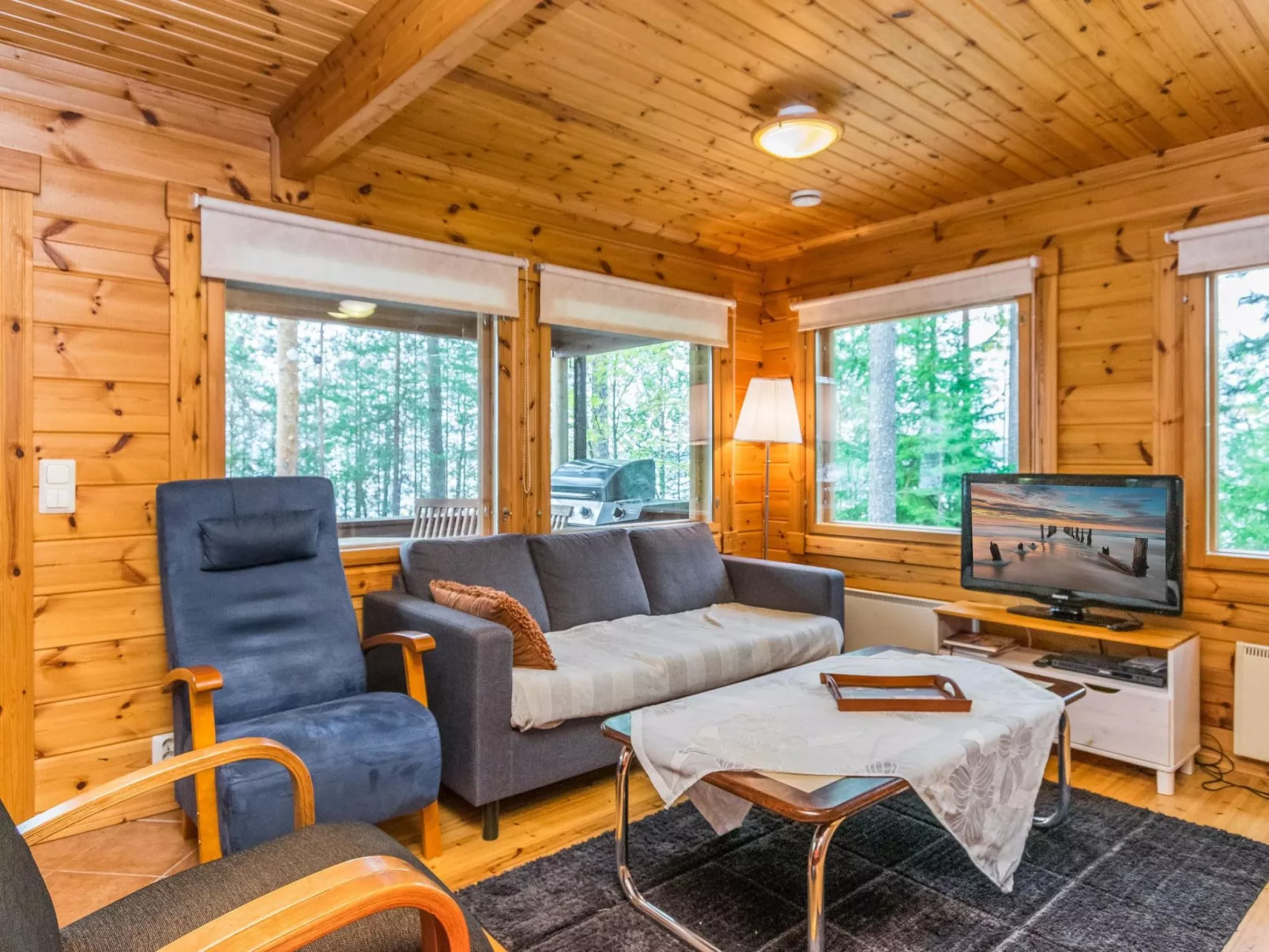 Metsola / huilinpaikka-Dedans