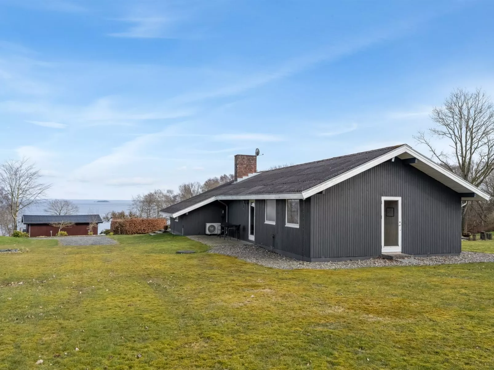 "Tosti" - 180m to the fjord-Outside