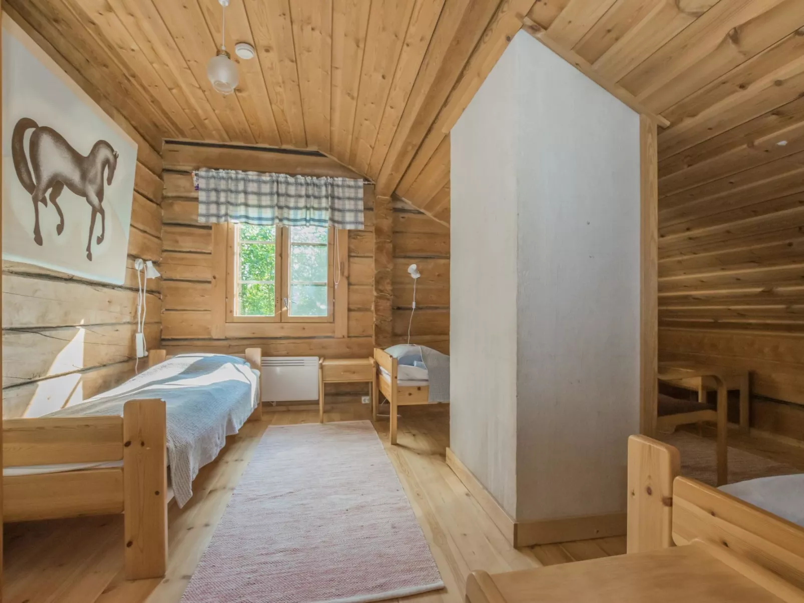 Karjalan kelohuvila-Drinnen