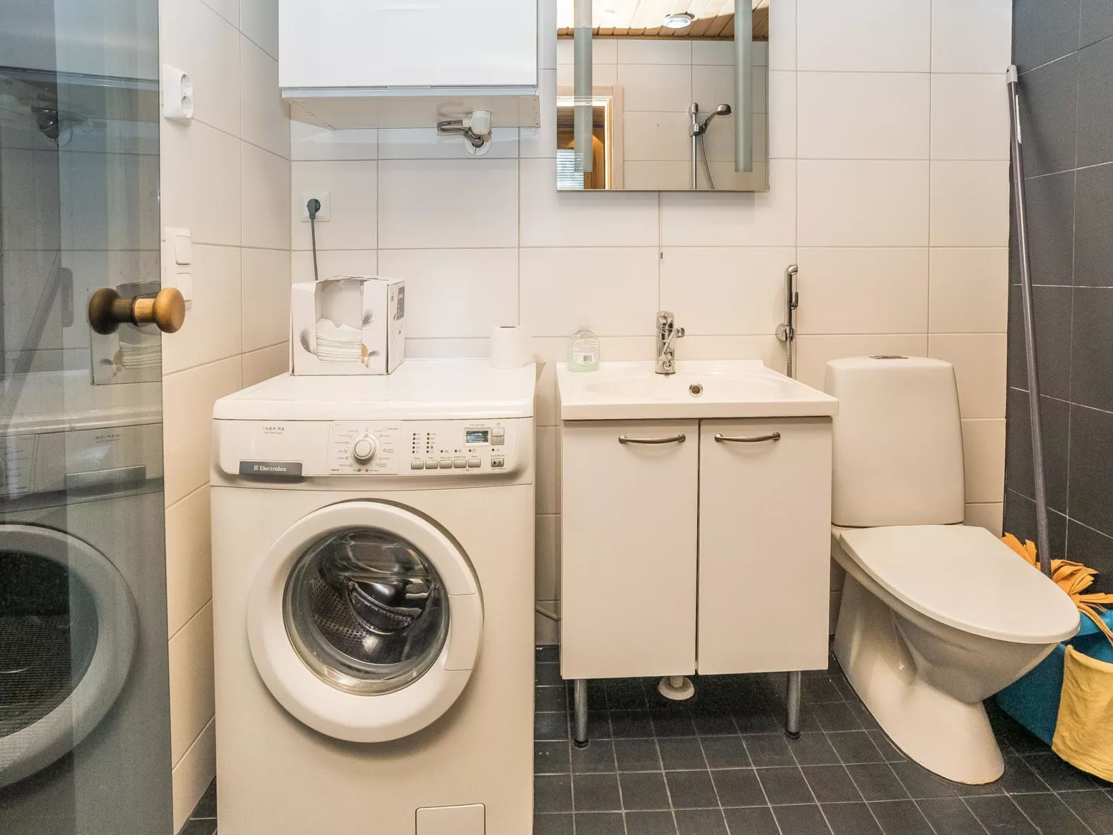 Rukanloisto b-Inside