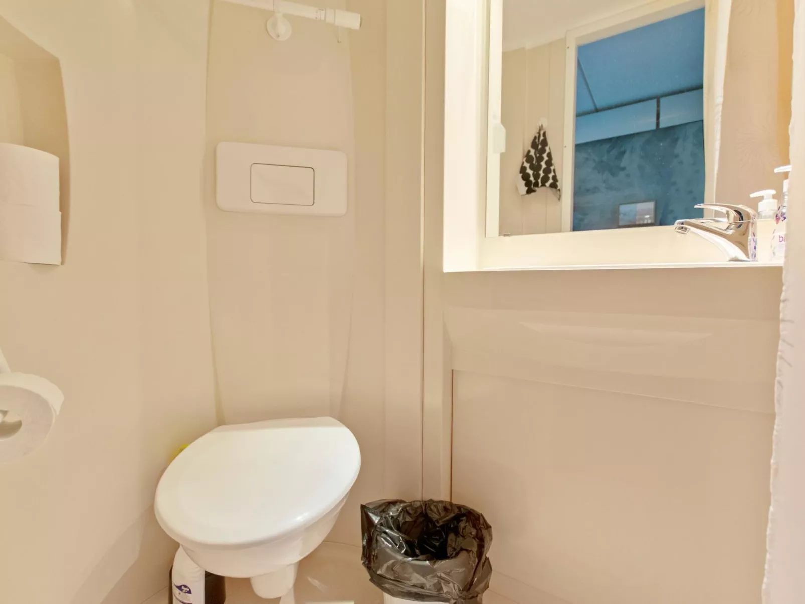 Vuosselin helmi c25-Dedans