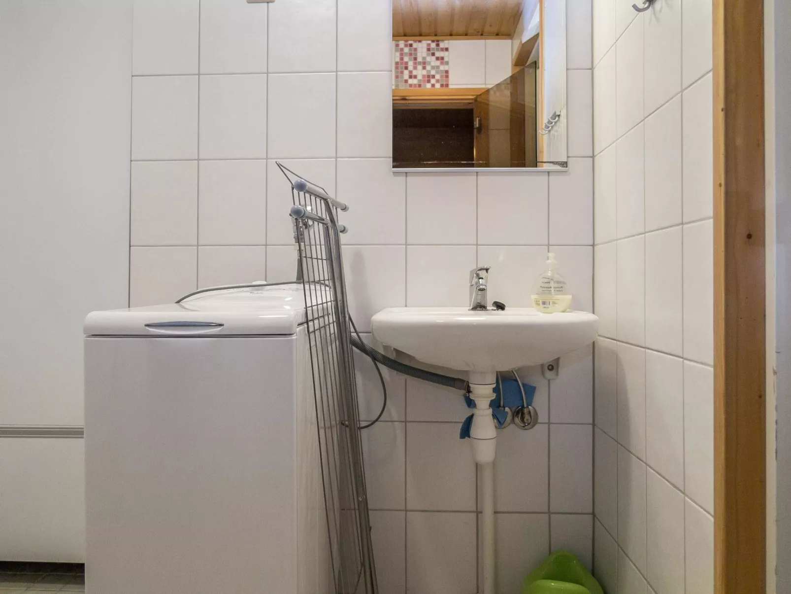 Alppitalo punatähti 7 as 4-Drinnen