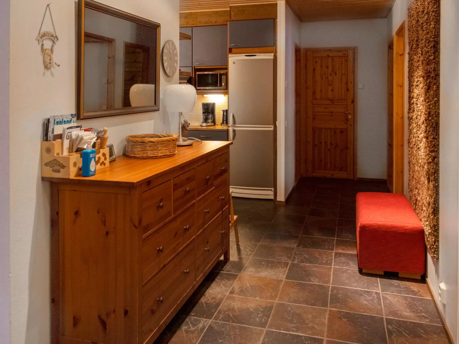 Kivalonmaa a-Drinnen