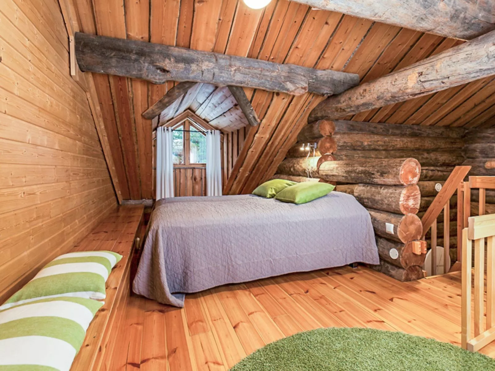 Hillankukka 5-Dedans