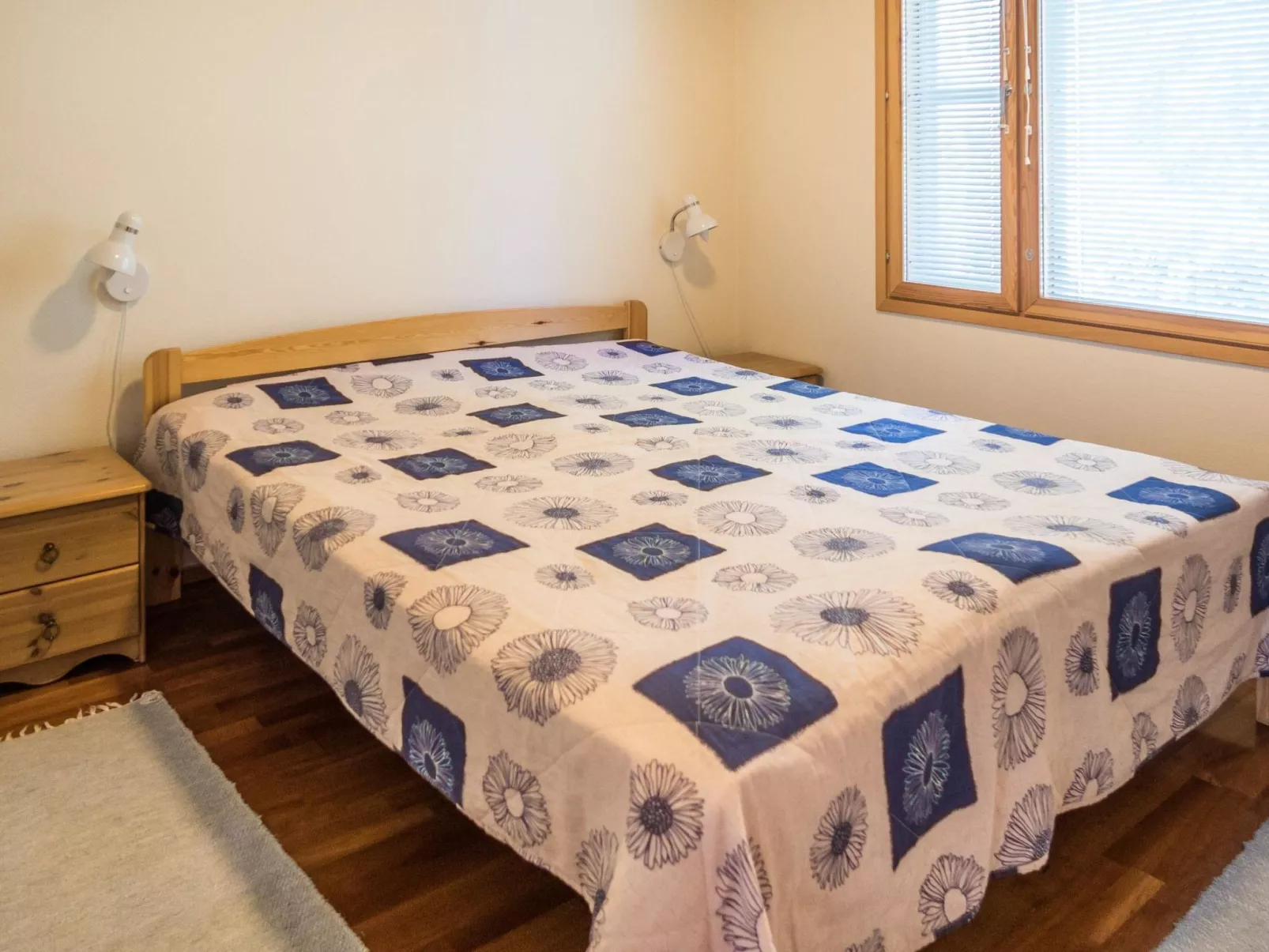 Latukatti 5 c-Drinnen