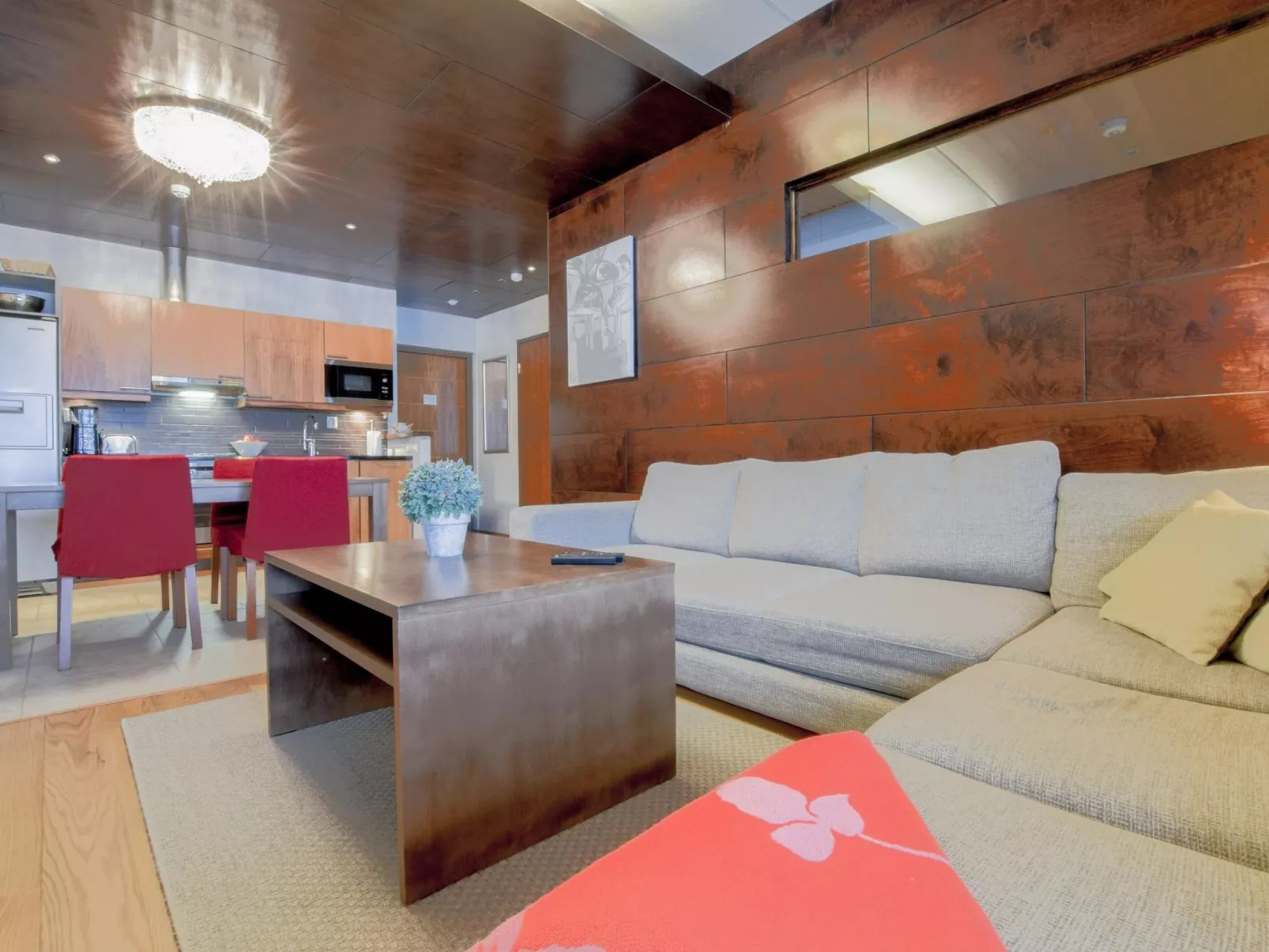 Tahko spa junior suite orange b6-Drinnen