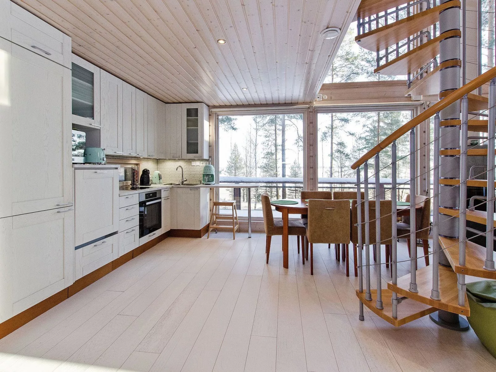 Pielislinna/loma-koli-Dedans