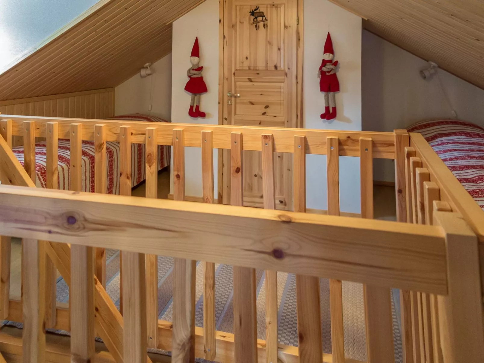 Lumipolku a 1-Inside