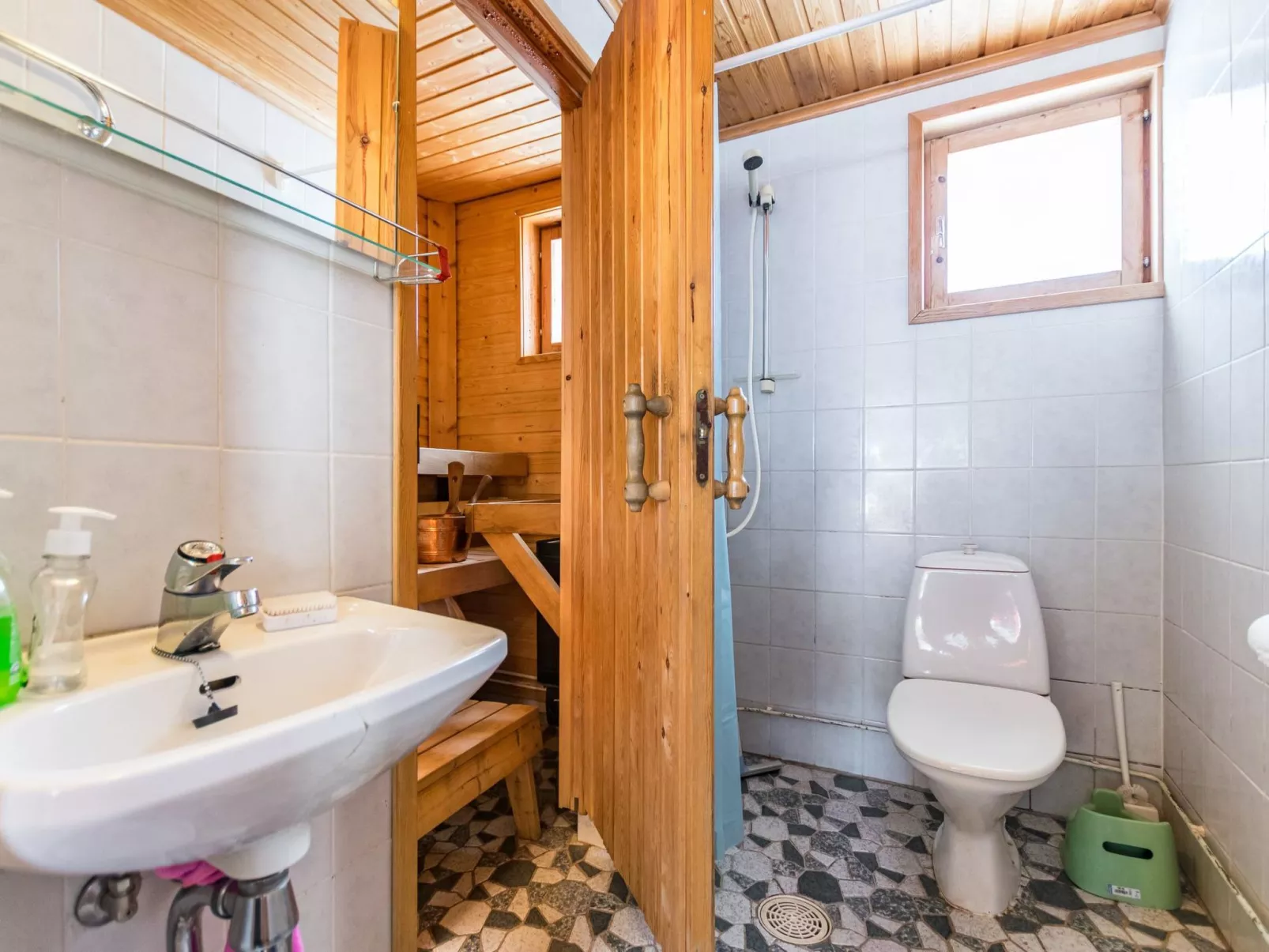 Aurinkoalppi 10b paritalo-Dedans