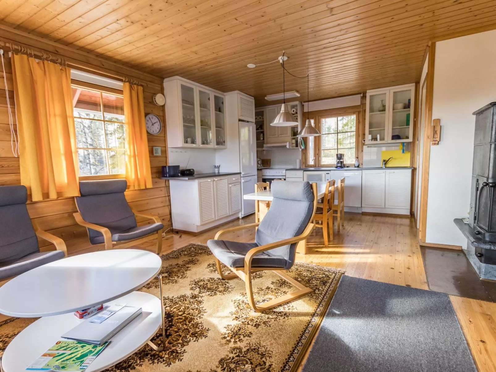 Alppikylä 1a paritalo-Dedans