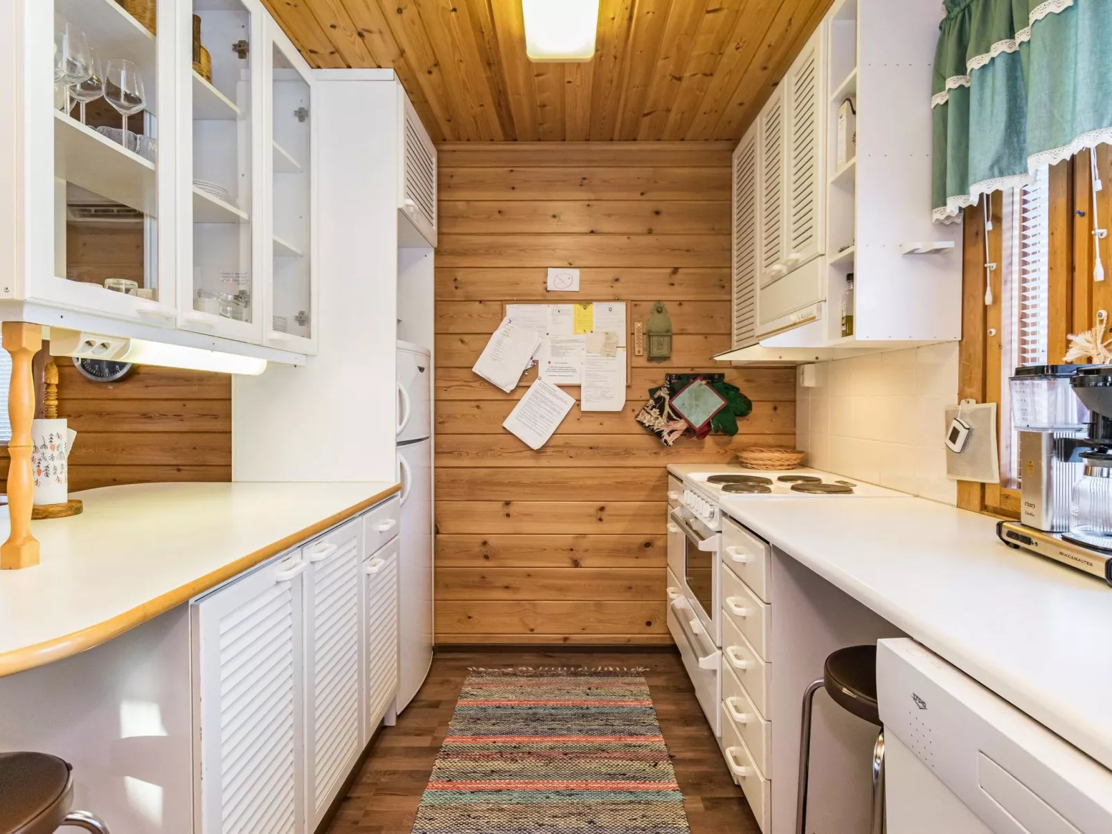 Kulma-alpit a paritalon yläk-Inside