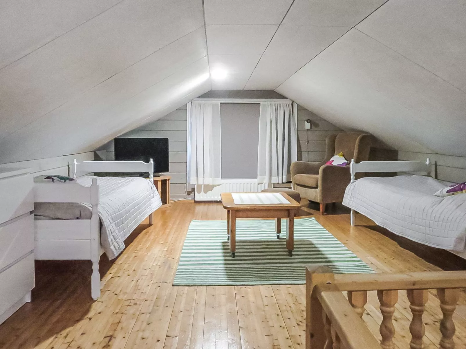 Ukkorinne mökki-Dedans