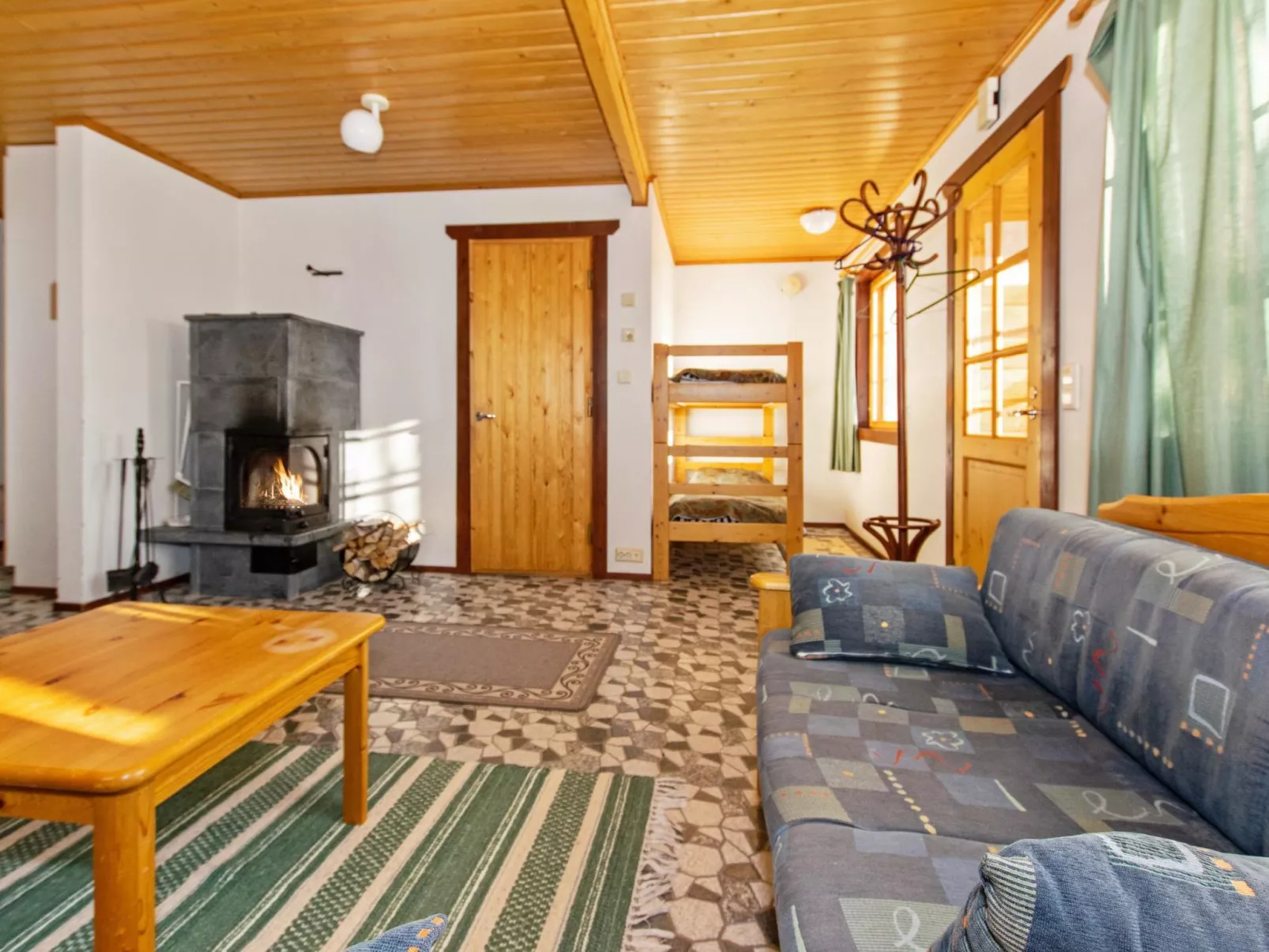 Alppikylä 13b paritalo-Dedans