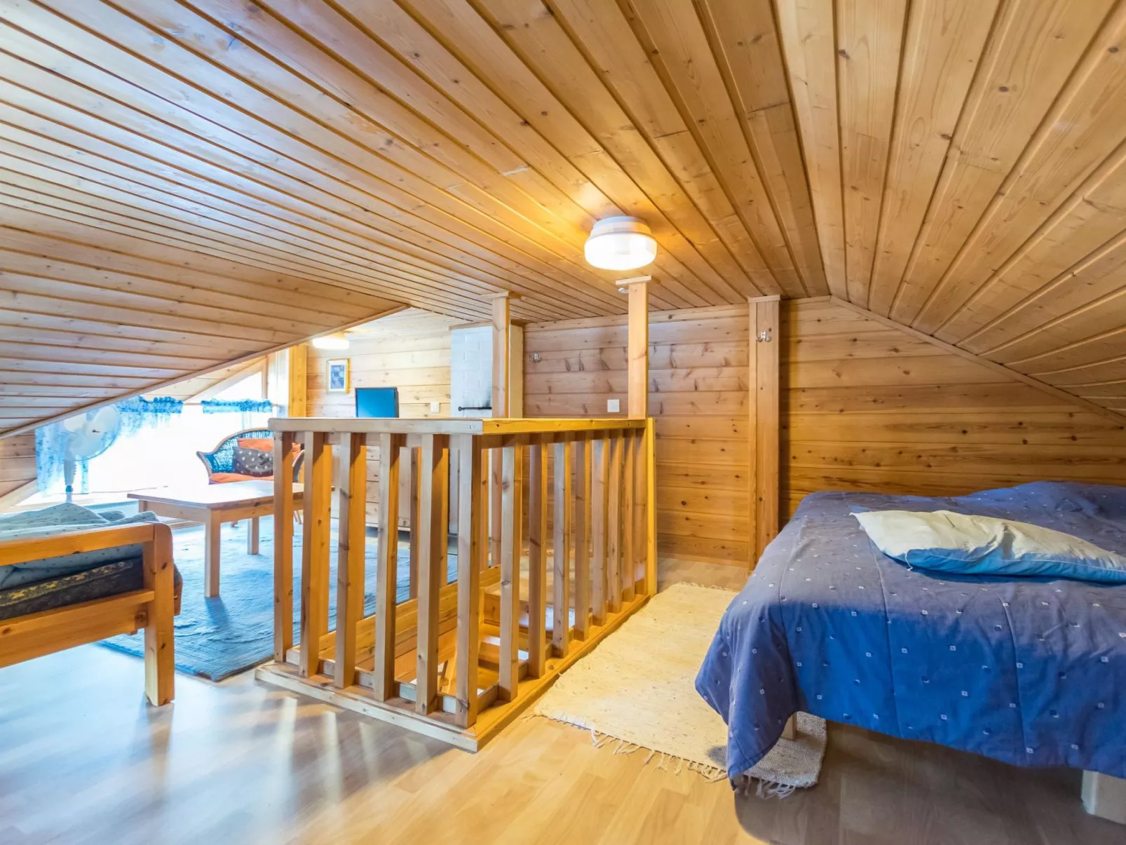 Lomaluola 5a paritalo-Dedans