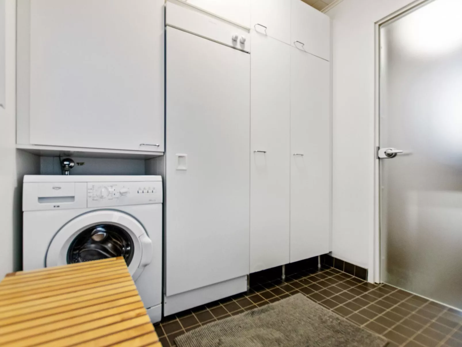 Skivillas 78 ukkohalla (7)-Drinnen